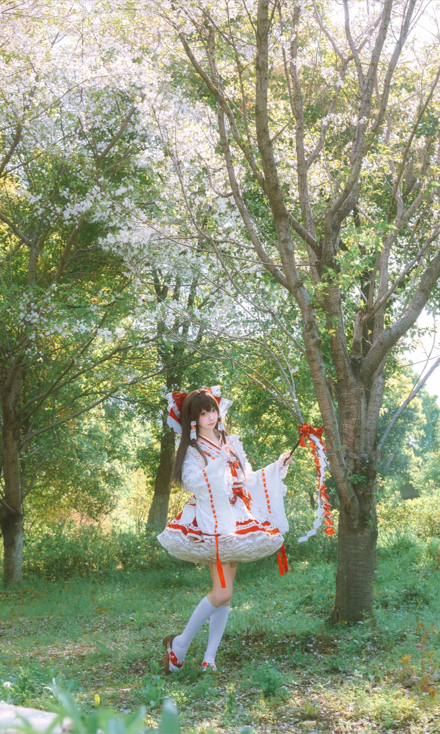 【博丽灵梦cos】东方project的红白巫女，林间横屏散步记录 - 第 3 张