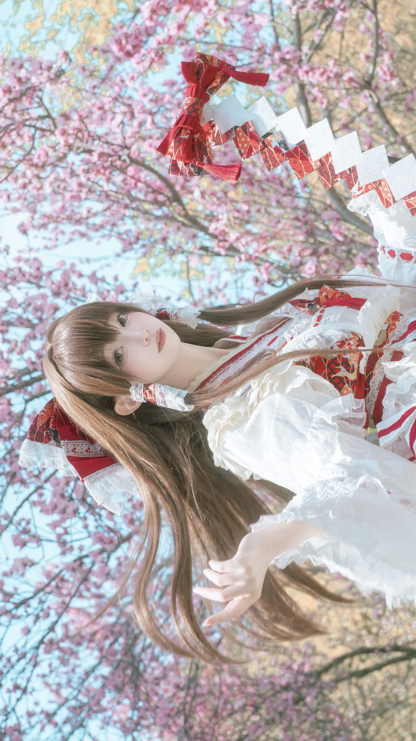 【博丽灵梦cos】东方project的春天，樱花下的红白巫女 - 第 4 张
