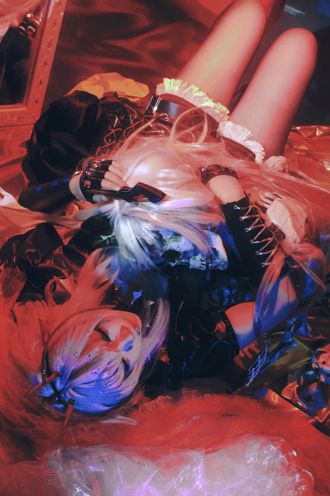 【ウィシャデル コスプレ】アークナイツ ぼっちレイヤーでもこなせるてぇてぇ（CP）撮影の回答