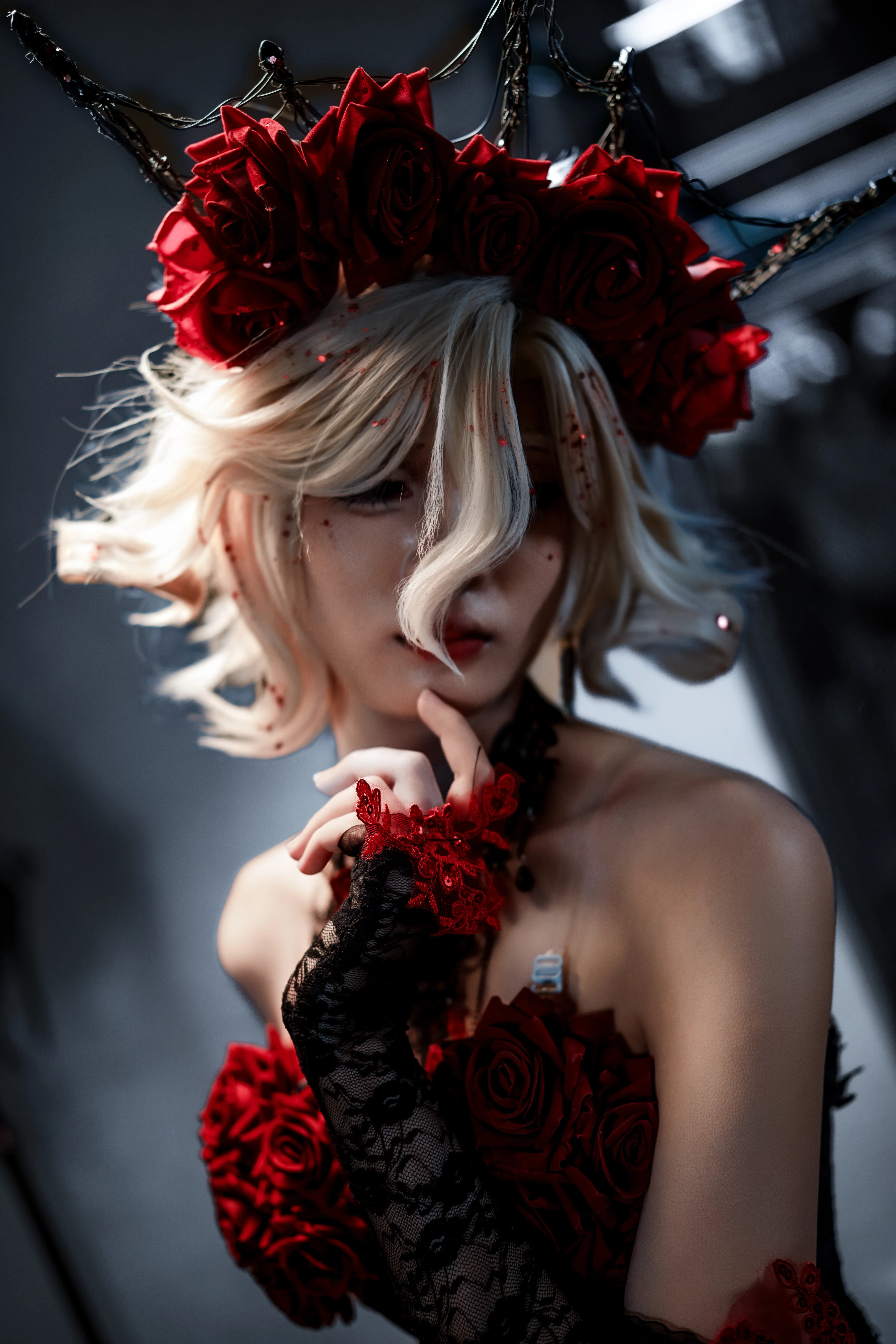 【红夫人cos】第五人格红玫瑰与荆棘冠冕的暗色午后 - 第 4 张