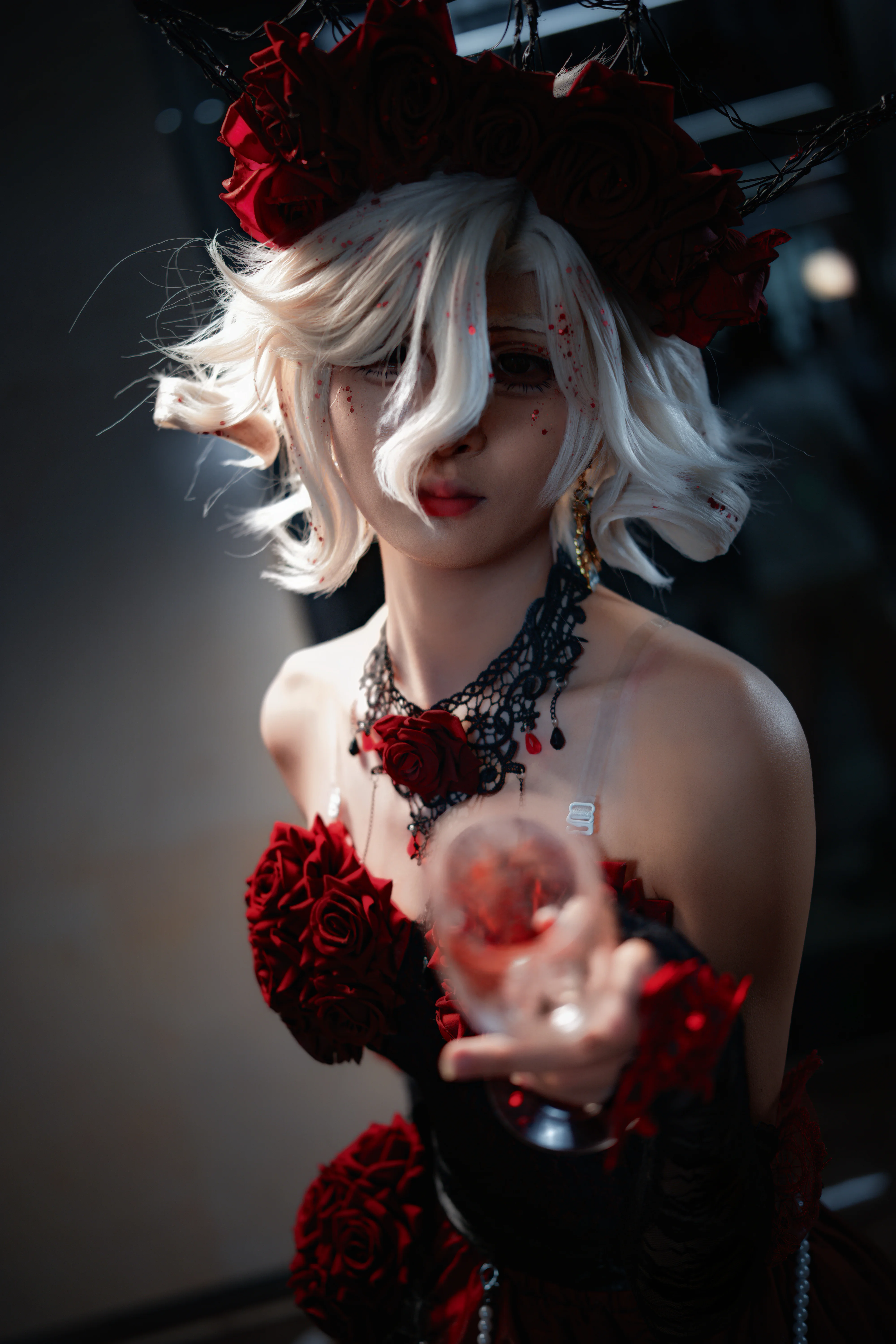 【红夫人cos】第五人格红玫瑰与荆棘冠冕的暗色午后 - 第 8 张