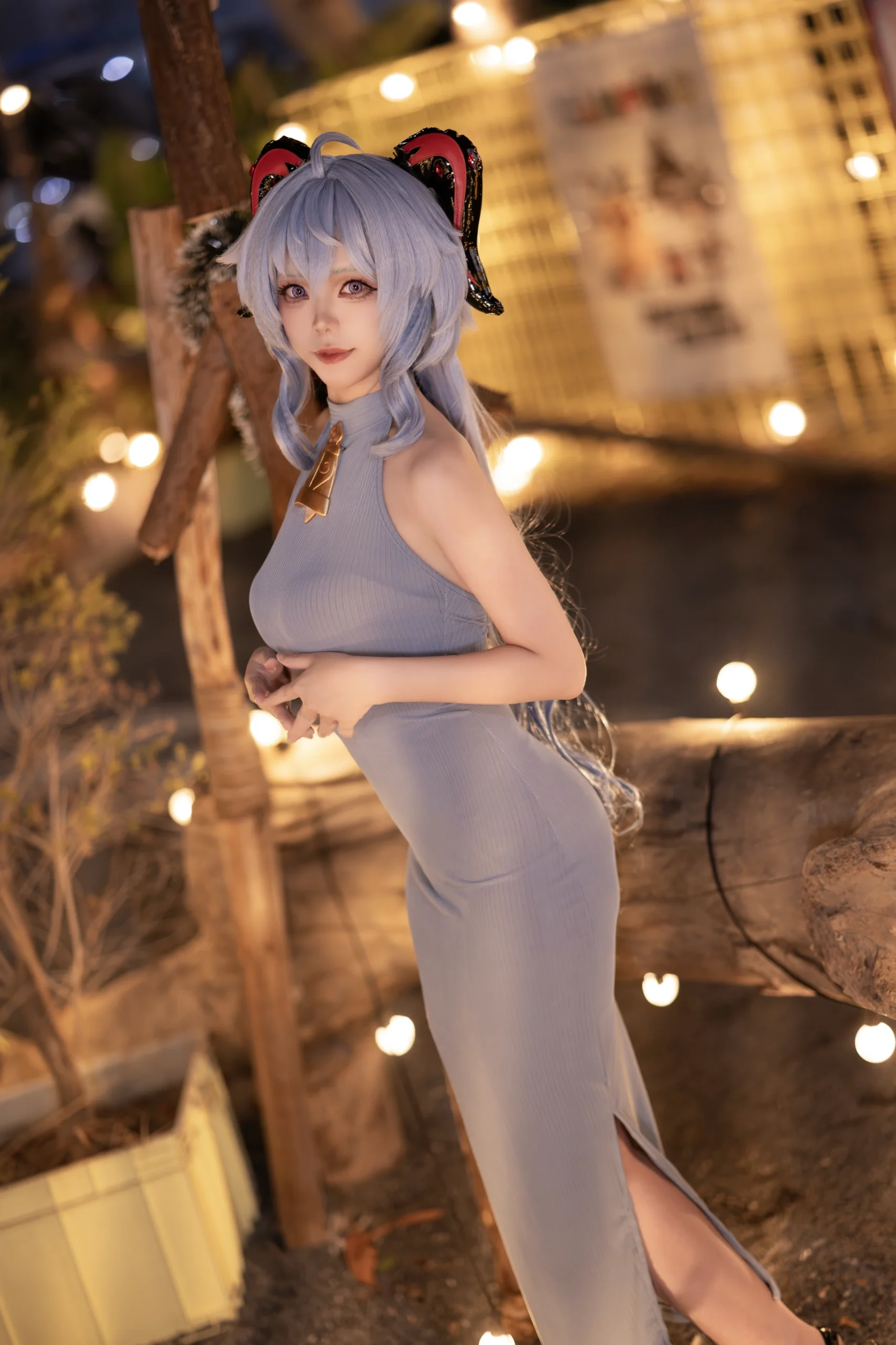 【甘雨cos】褪去仙袍，换上修身的灰蓝长裙 - 第 3 张