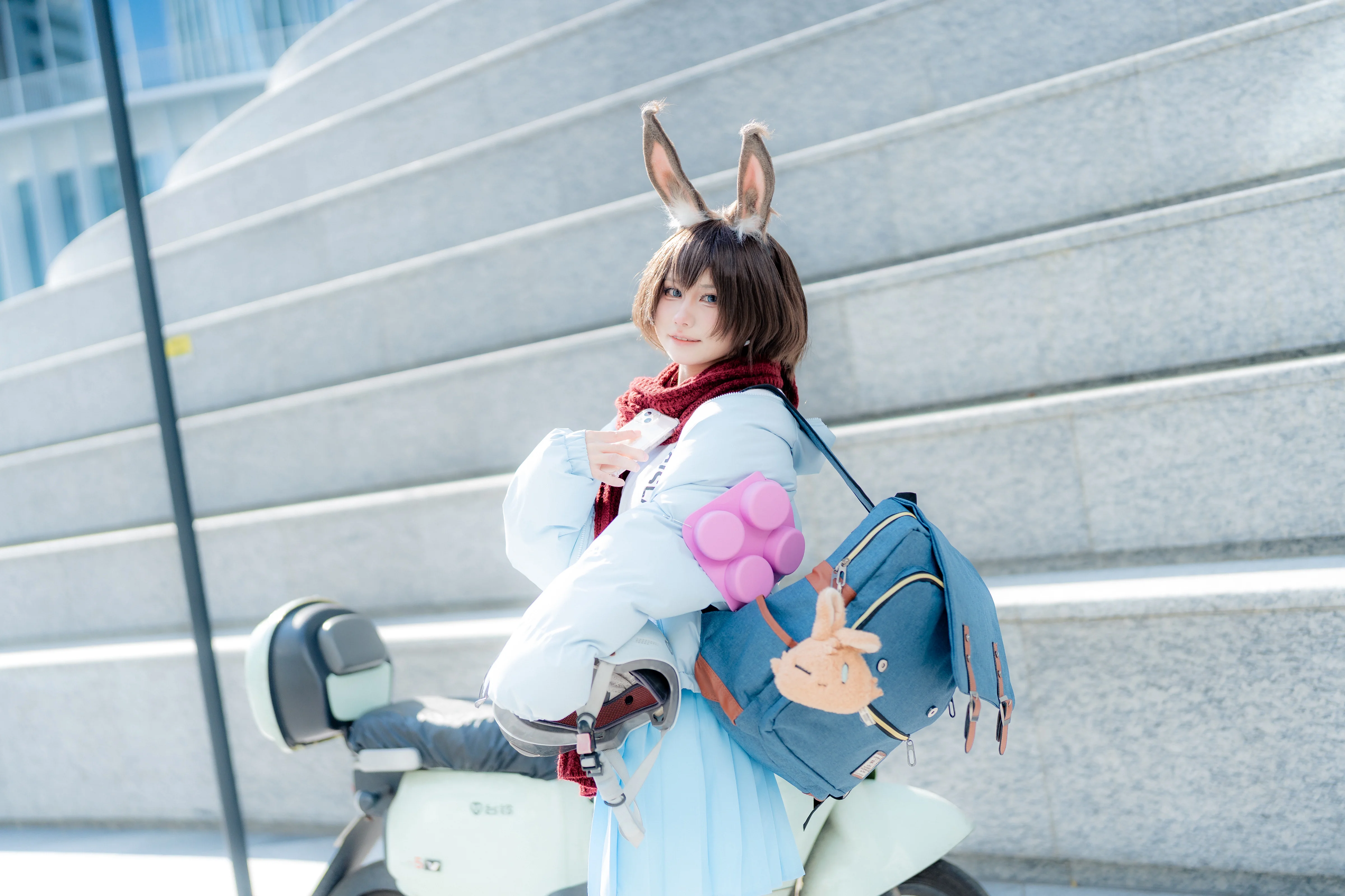 【阿米婭cos】明日方舟見習聯結者，騎上小車去兜風 - 第 4 張