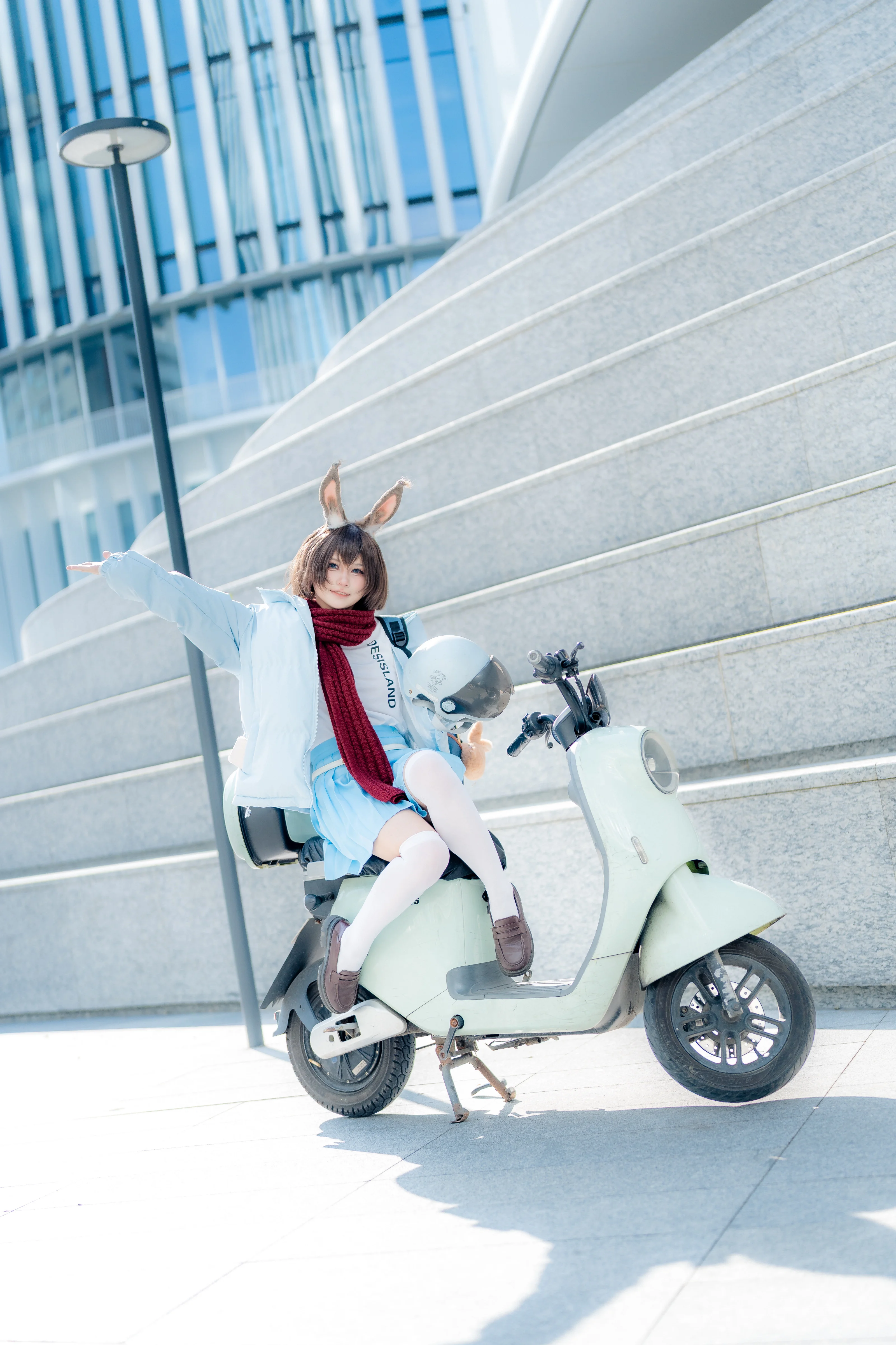 【阿米婭cos】明日方舟見習聯結者，騎上小車去兜風 - 第 7 張
