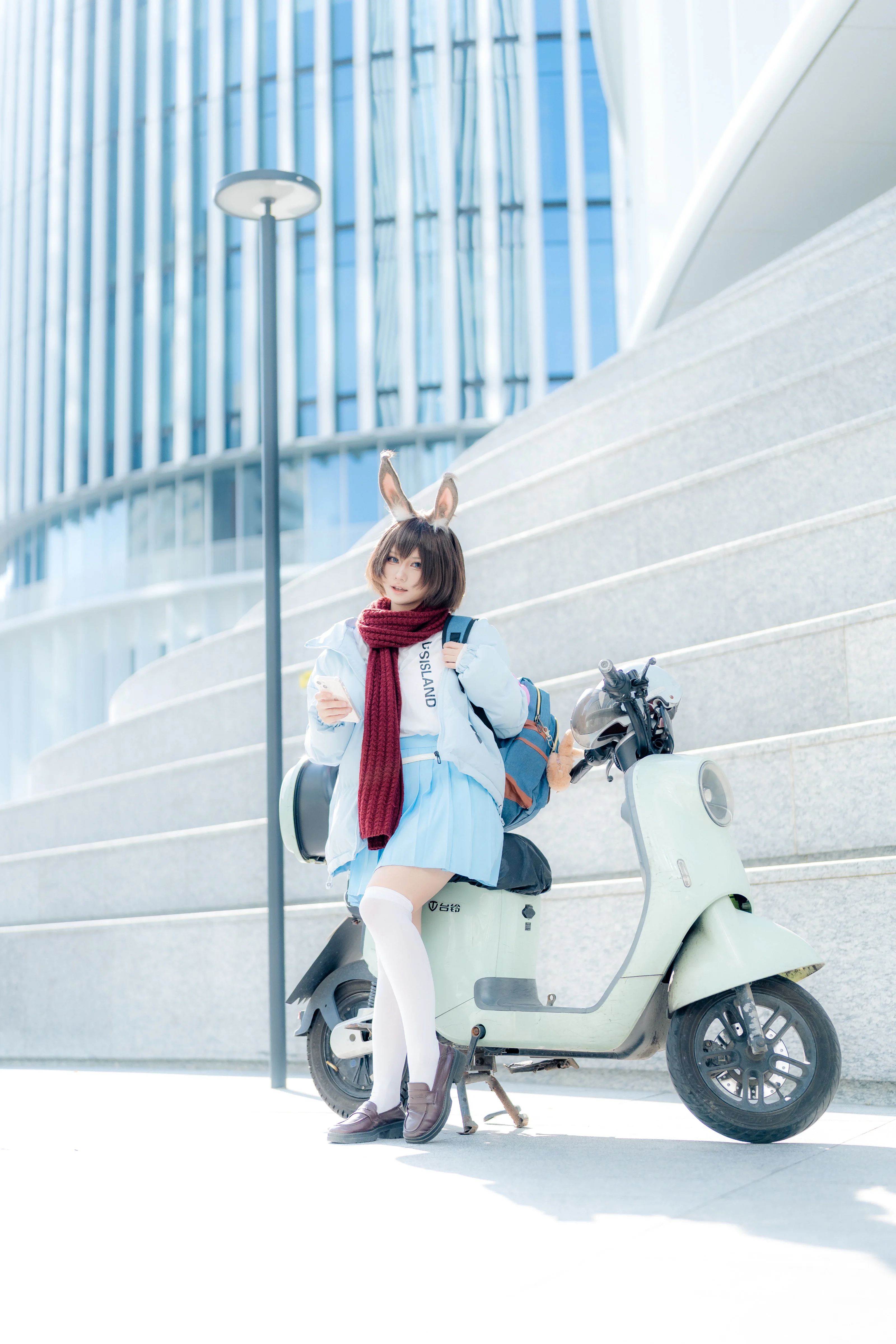 【阿米婭cos】明日方舟見習聯結者，騎上小車去兜風 - 第 8 張