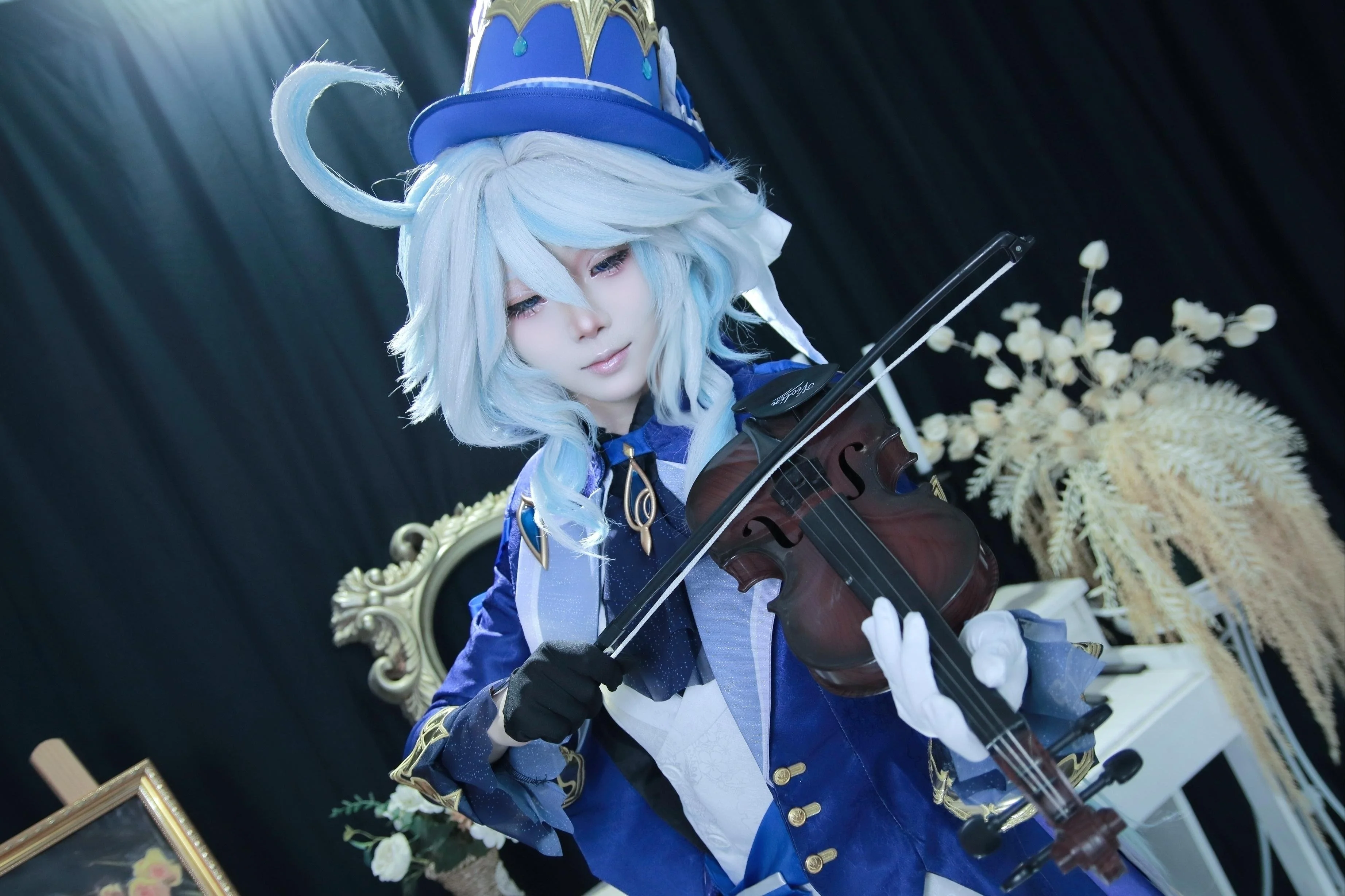 【フリーナ コスプレ】純白と深い青の世界で、ステージに立つ水の女神様に出会う - 12 枚目