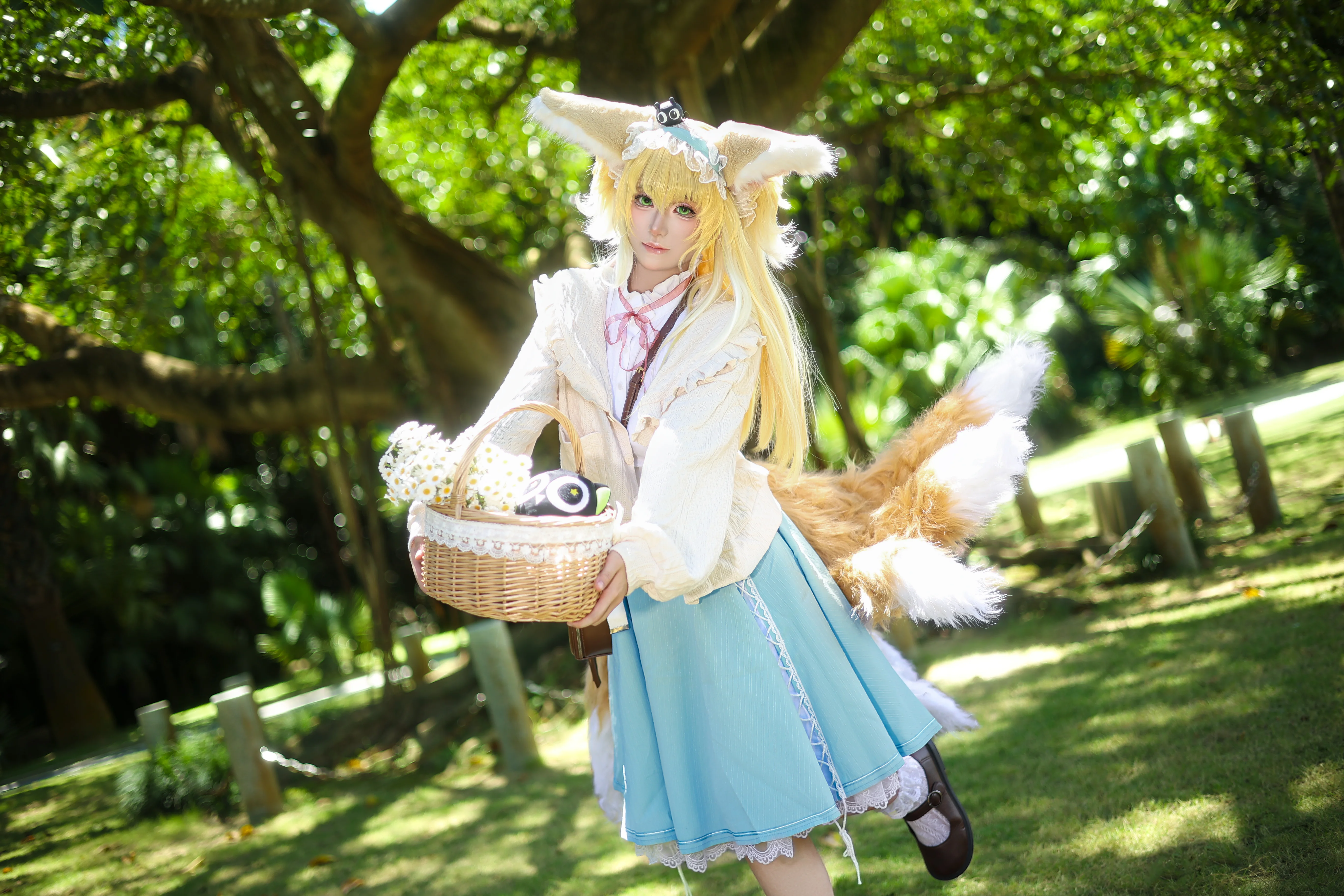 【铃兰cos】阳光正好，带小篮子去草地野餐