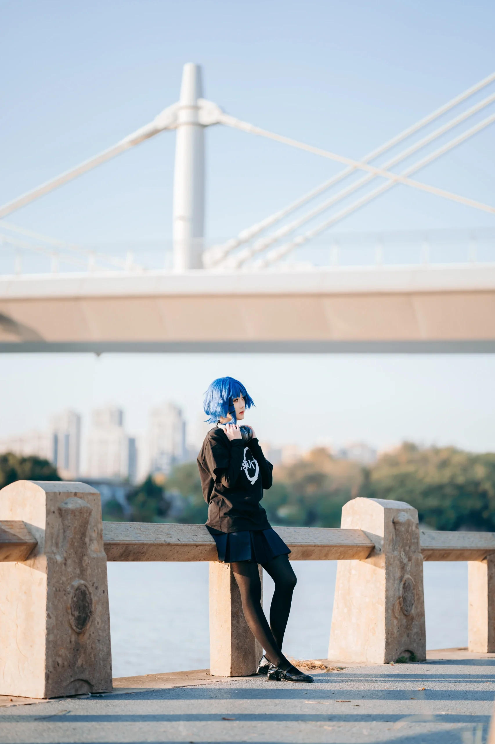 [Yamada Ryo Cosplay] The Winter Bassist of Grand Canal Park: That Splash of Blue in the White Buildings - Image 11