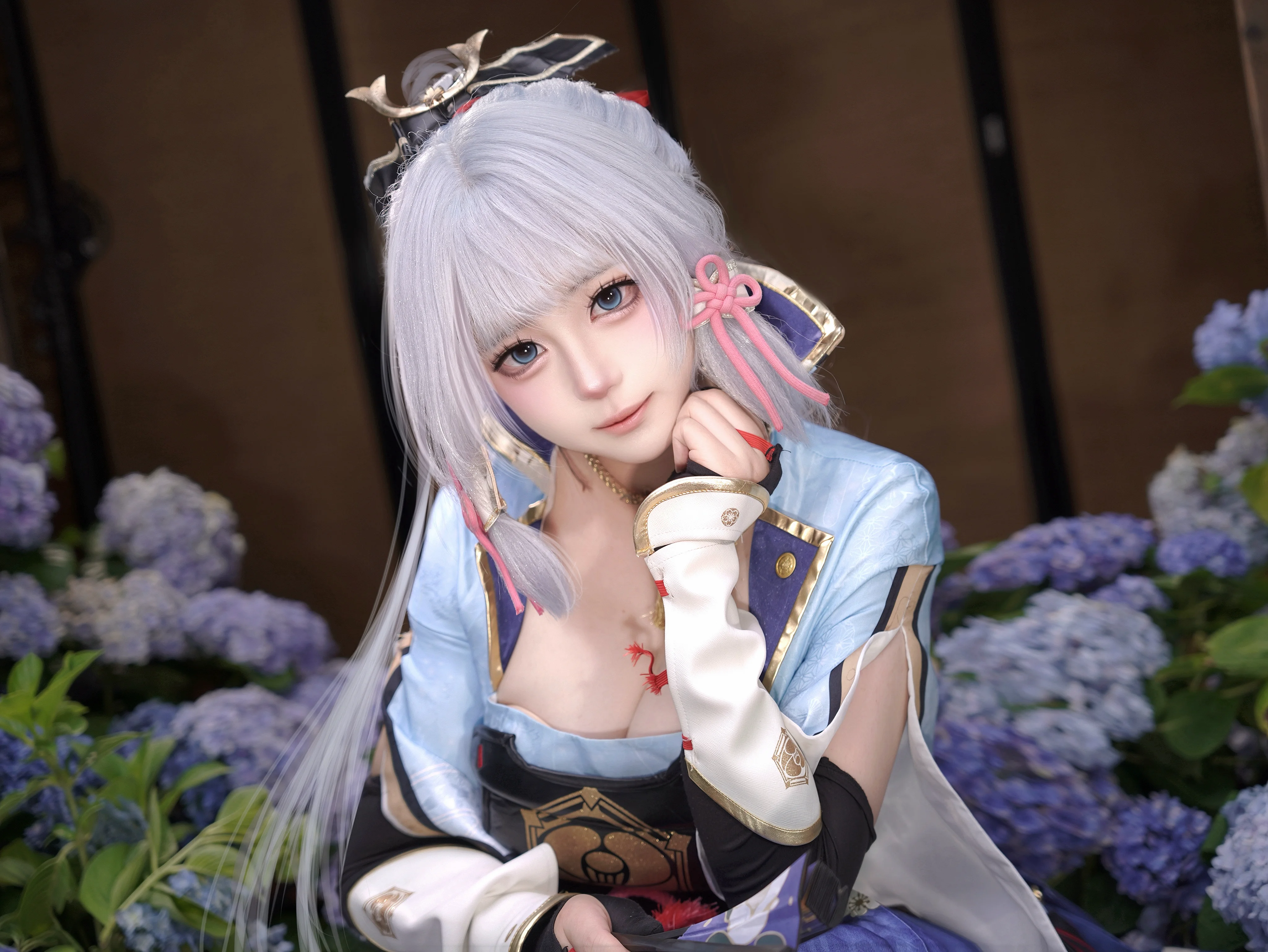 【神里绫华cos】原神白鹭公主折扇轻摇的优雅瞬间