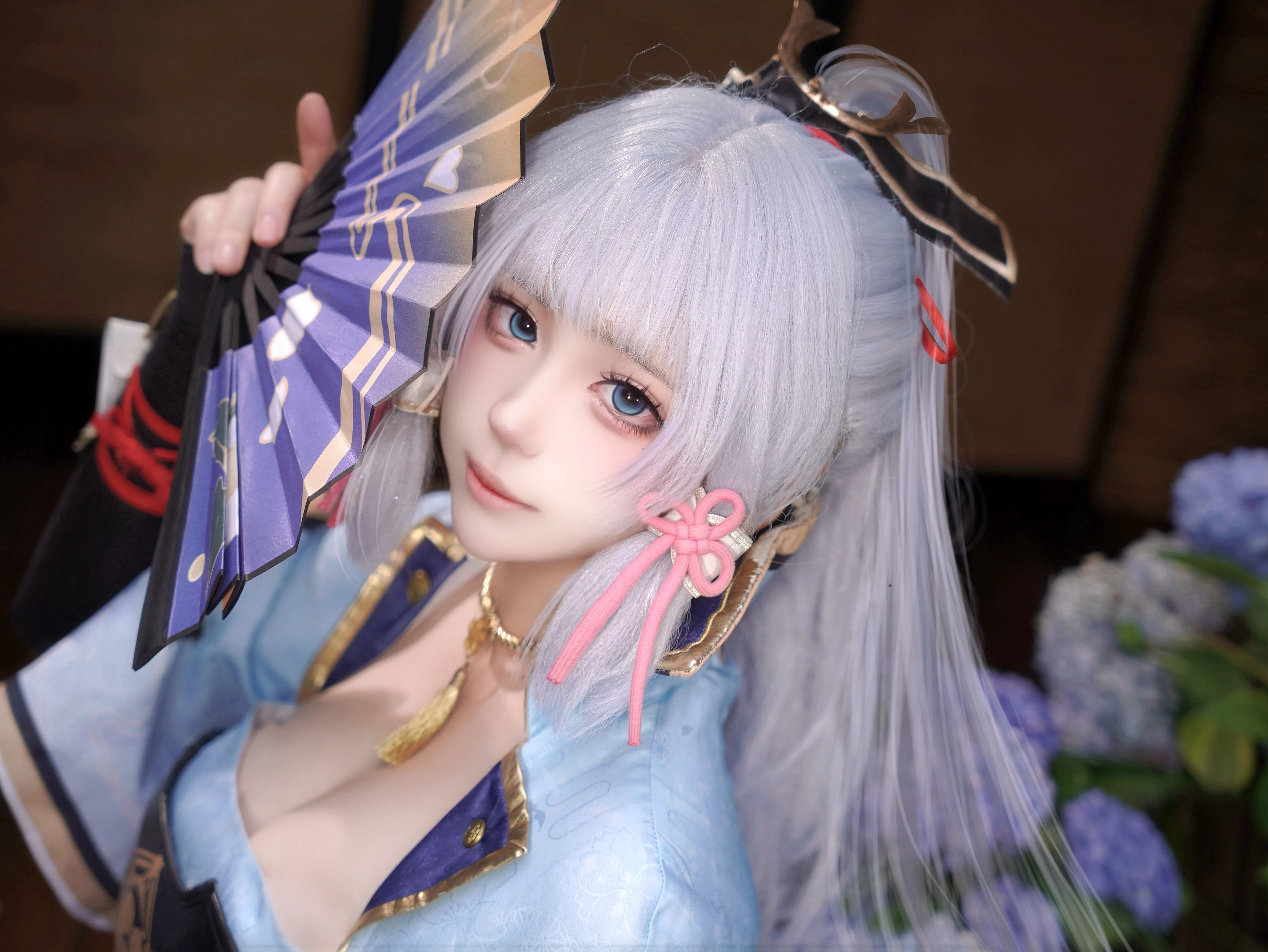 【神里绫华cos】原神白鹭公主折扇轻摇的优雅瞬间 - 第 3 张