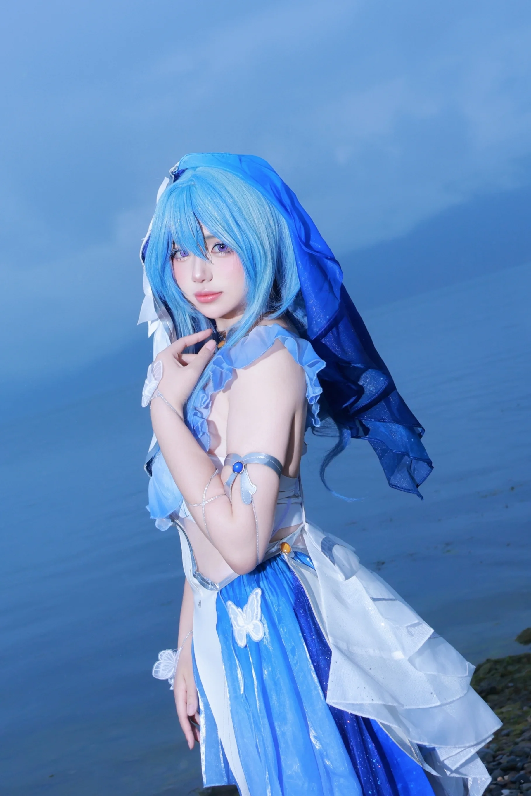 【守岸人cos】鸣潮的海岸线，蓝调时刻的静谧驻守