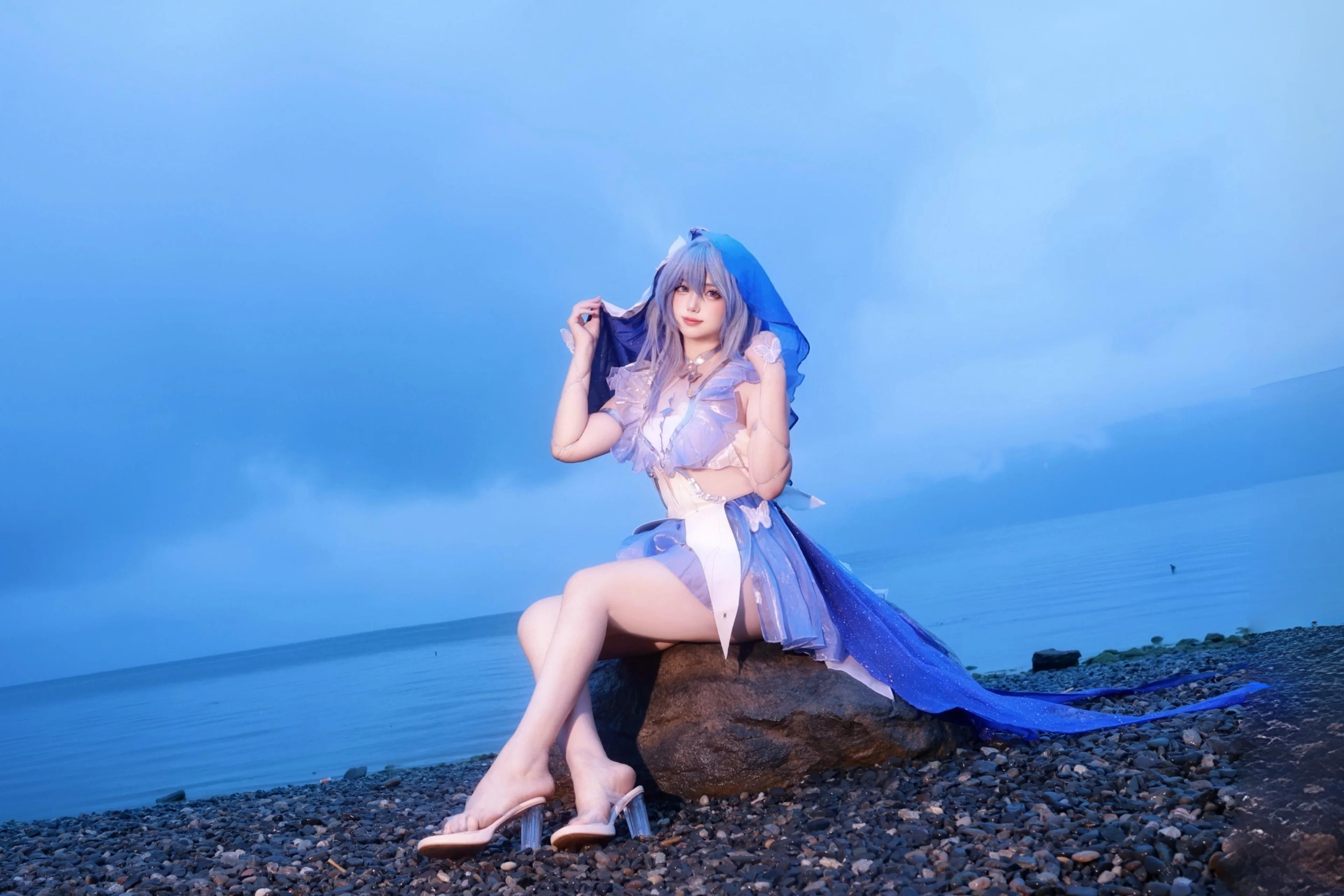 【守岸人cos】大理的晚风与蓝色海面，定格那一瞬的动感 - 第 2 张