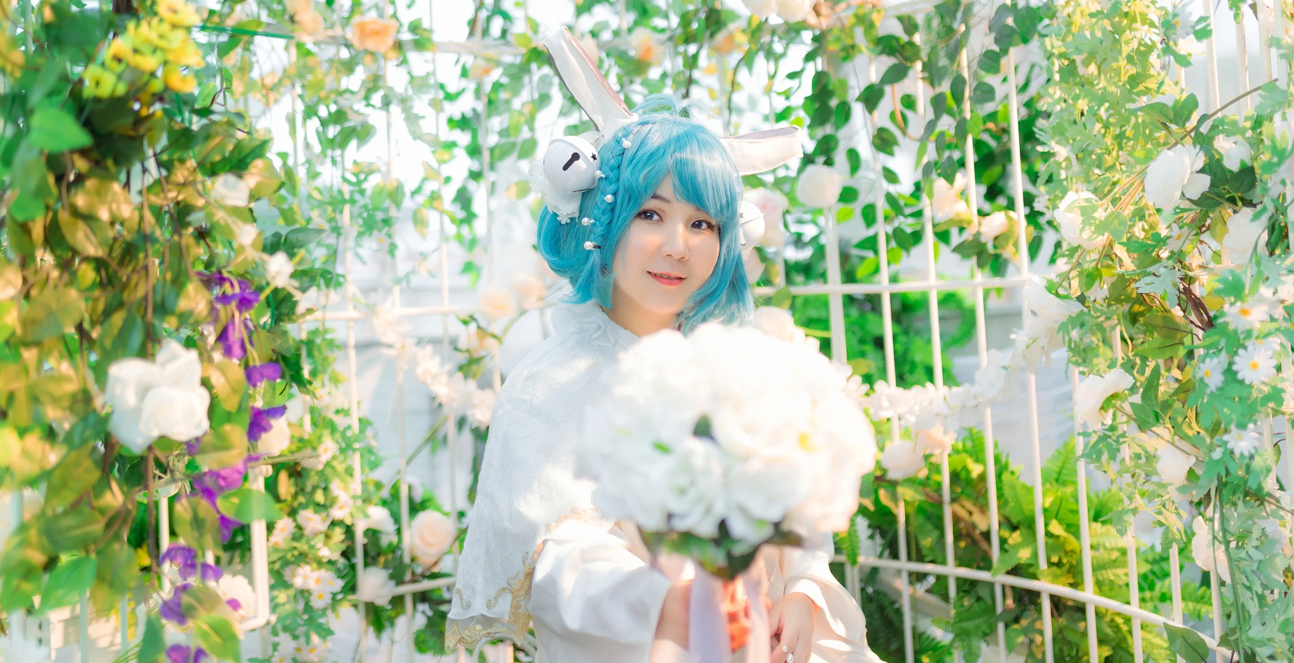 【蔡文姬cos】治愈系花园里的精灵少女 - 第 1 张