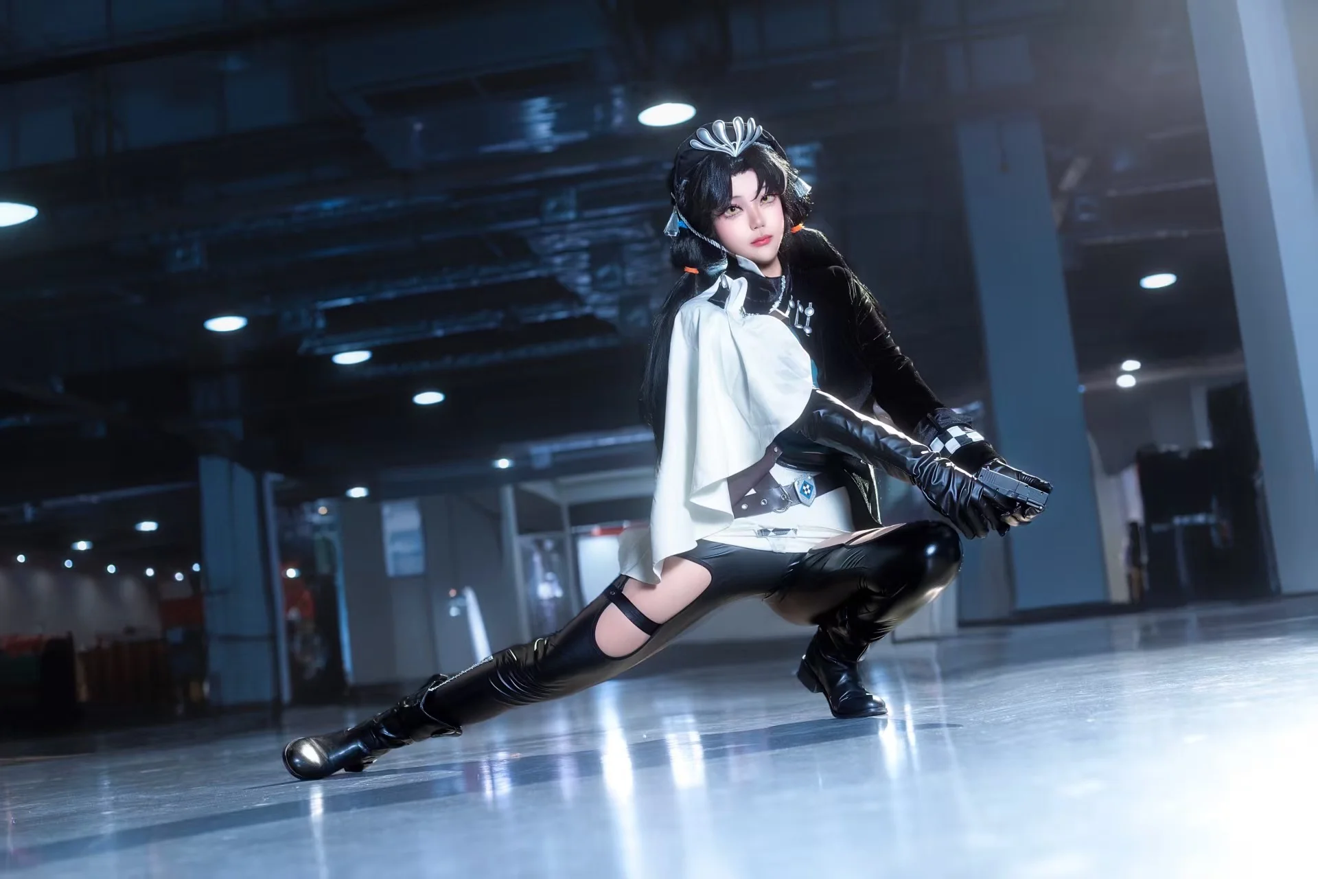 【Liangyue Cosplay】Reverse: 1999, The Combat Aura Under Cool Lighting Environments - Image 3