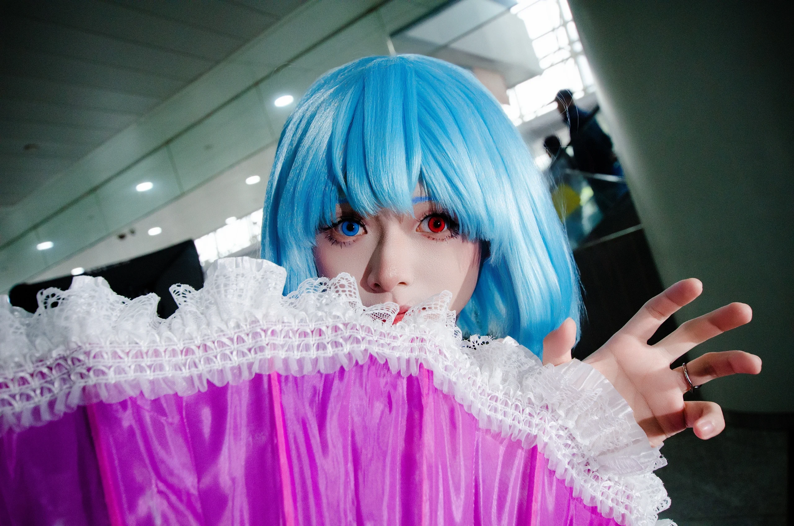 【多多良小伞cos】东方Project的遗忘之伞，漫展里的俏皮时刻 - 第 2 张