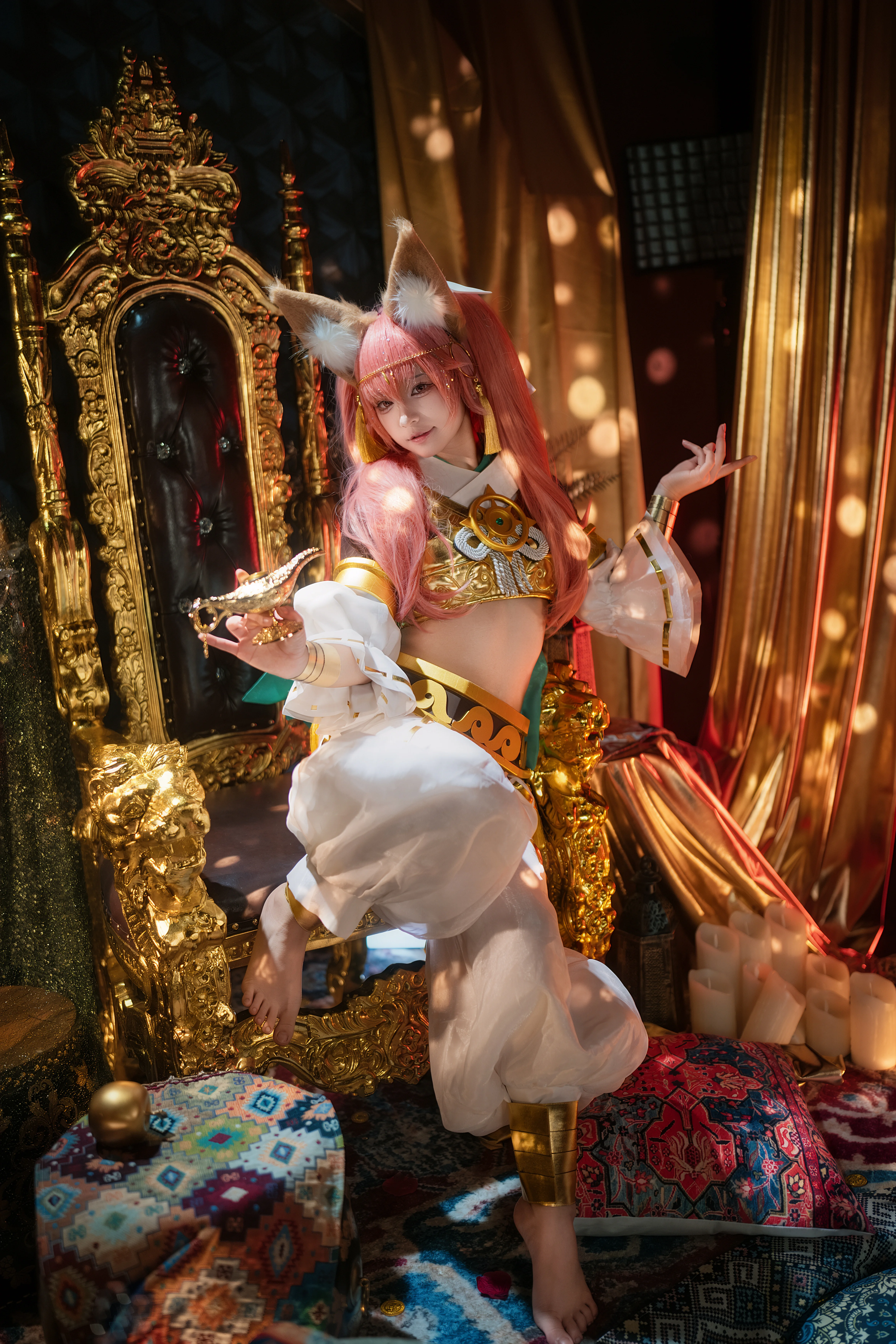 [Tamamo no Mae Cosplay] Warm Light Atmospheric Photoshoot in an Exotic Golden Palace - Image 5