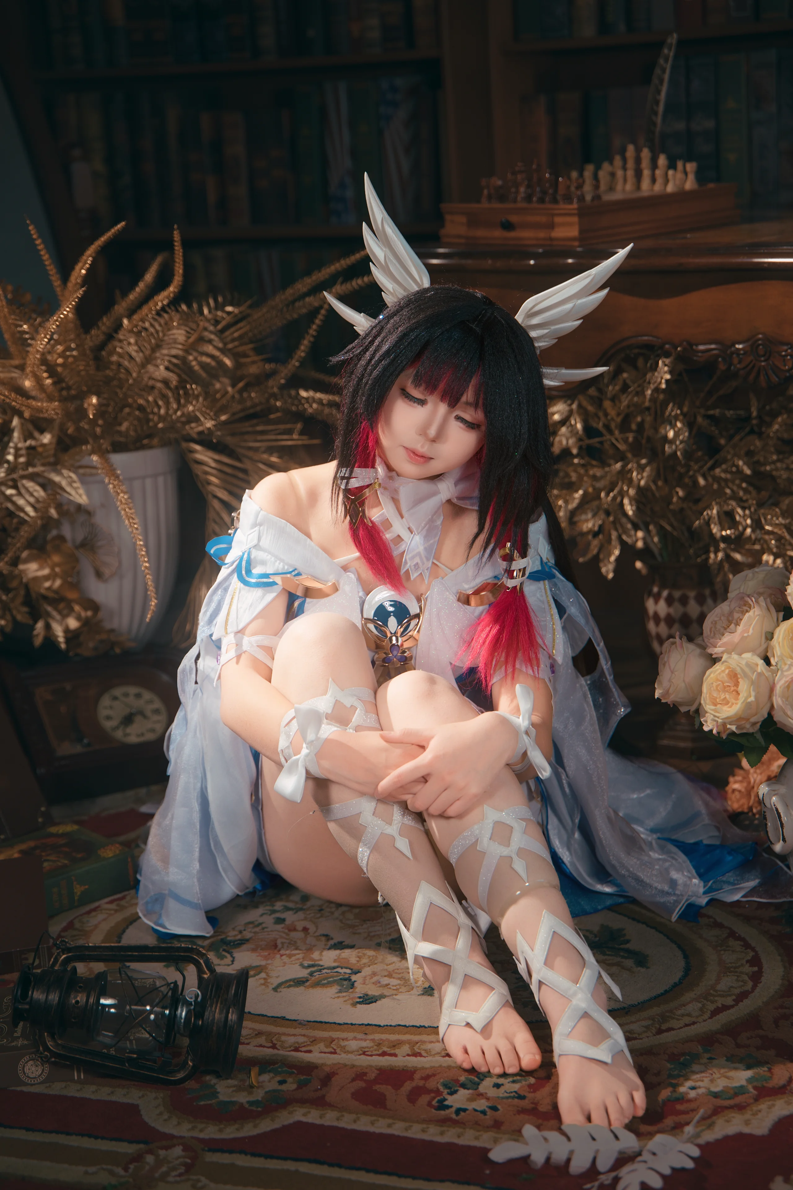 哥伦比娅·休憩，古典与暗调交织的静谧少女 - 第 1 张