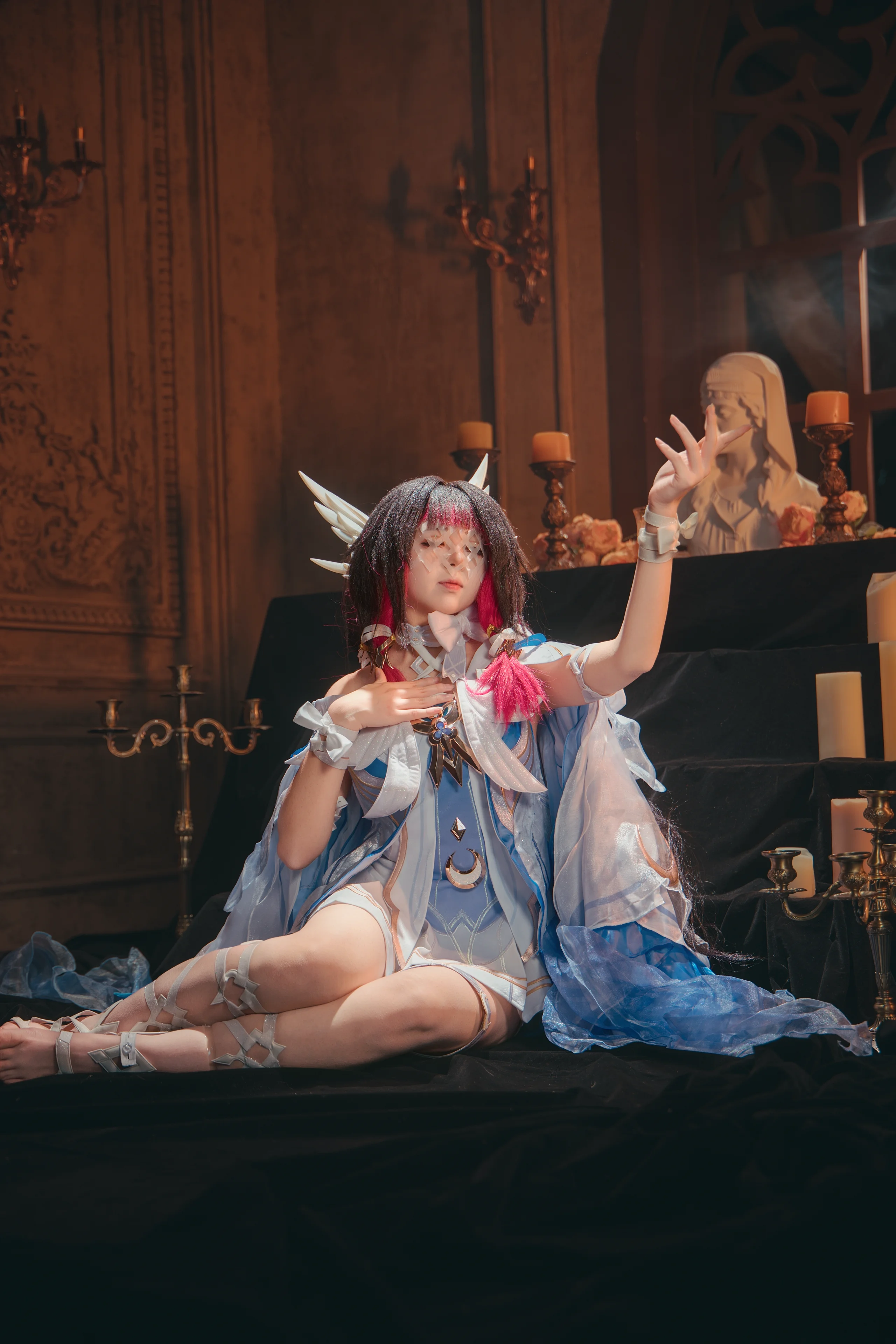 哥伦比娅·休憩，古典与暗调交织的静谧少女 - 第 4 张