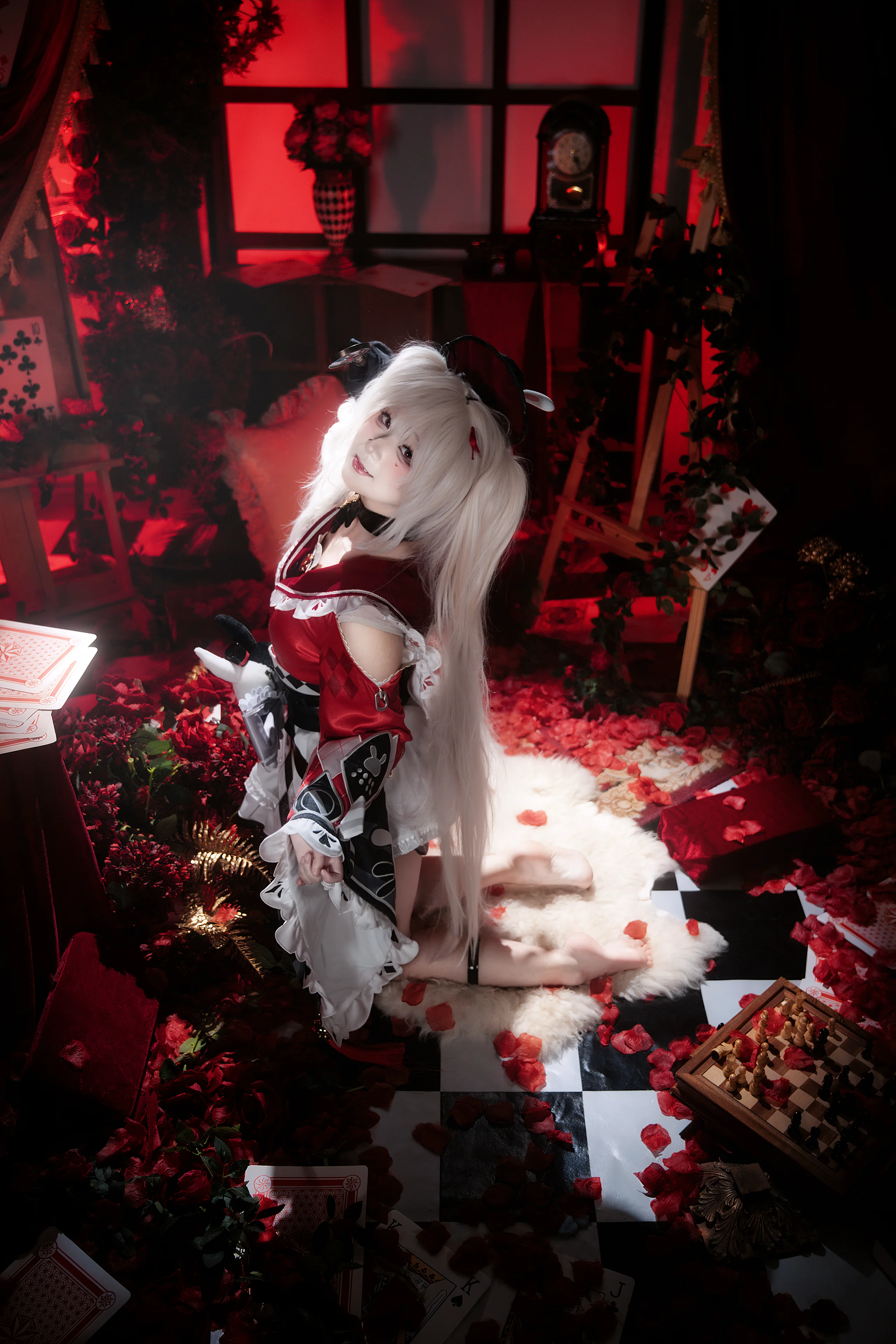 【花火cos】崩坏星穹铁道，红黑白棋盘格里的兔耳少女 - 第 2 张
