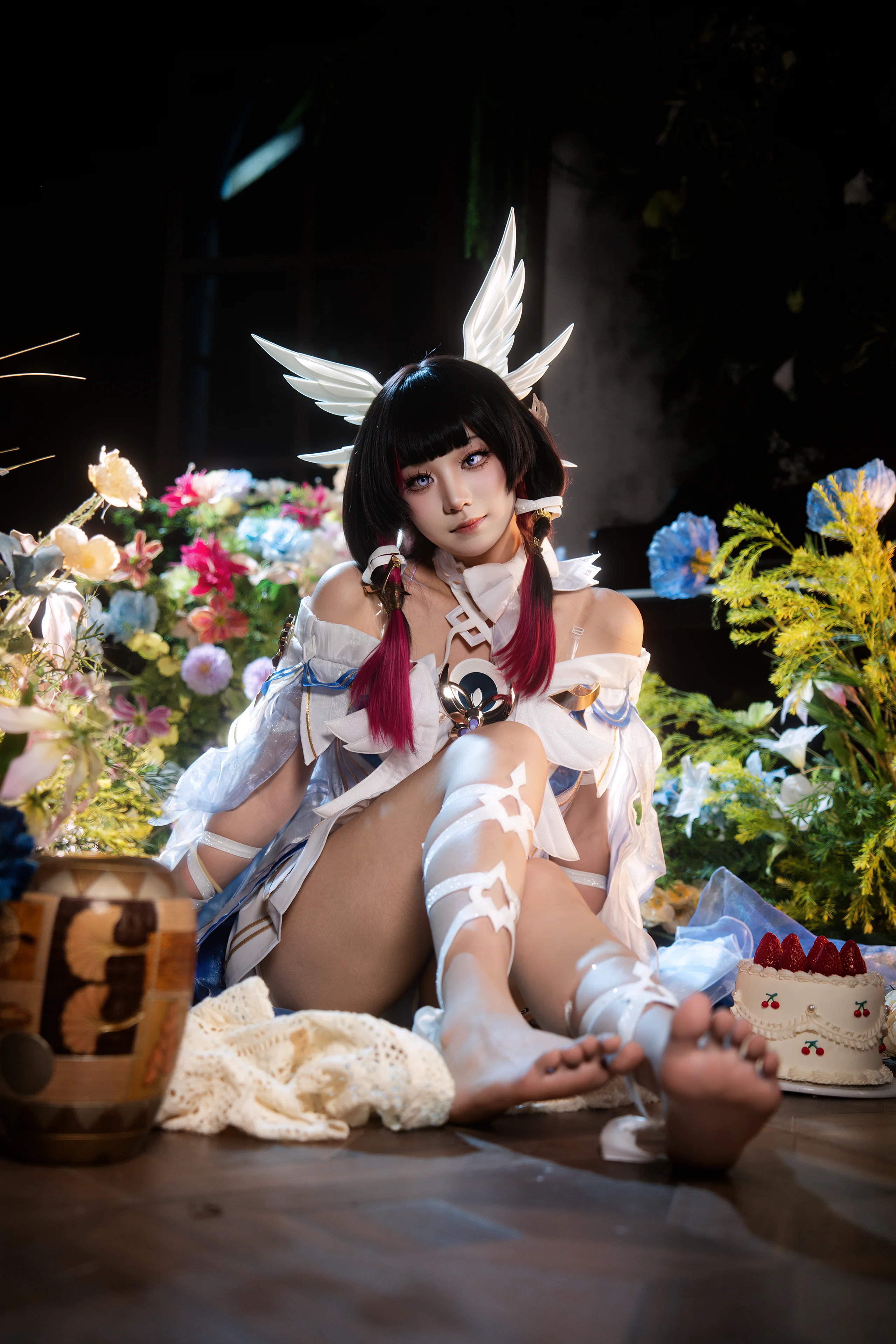 哥伦比娅cos 原神，浅紫眼眸里的星辰与月