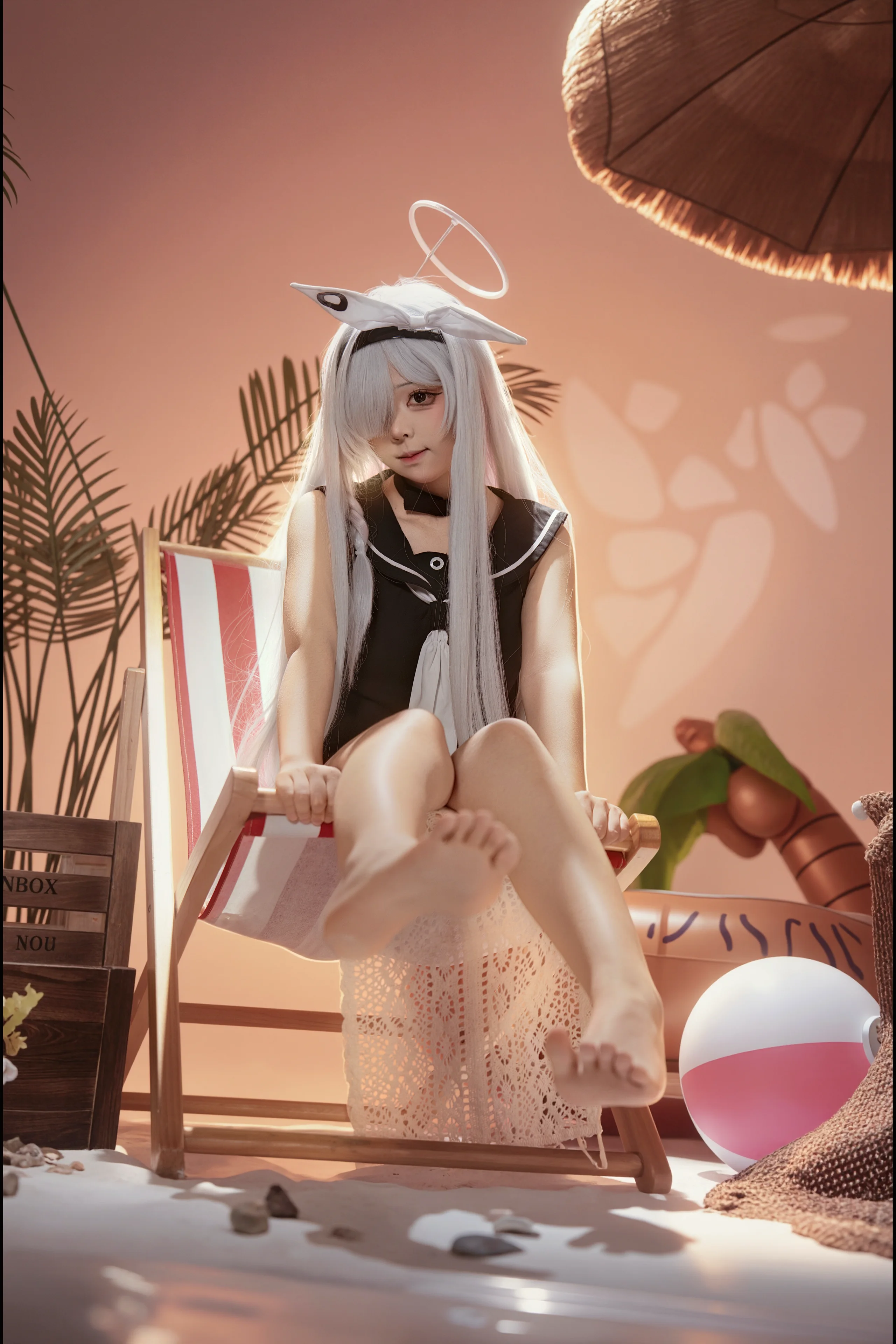 【普拉娜cos】在碧蓝档案的夏日沙滩上享受片刻宁静