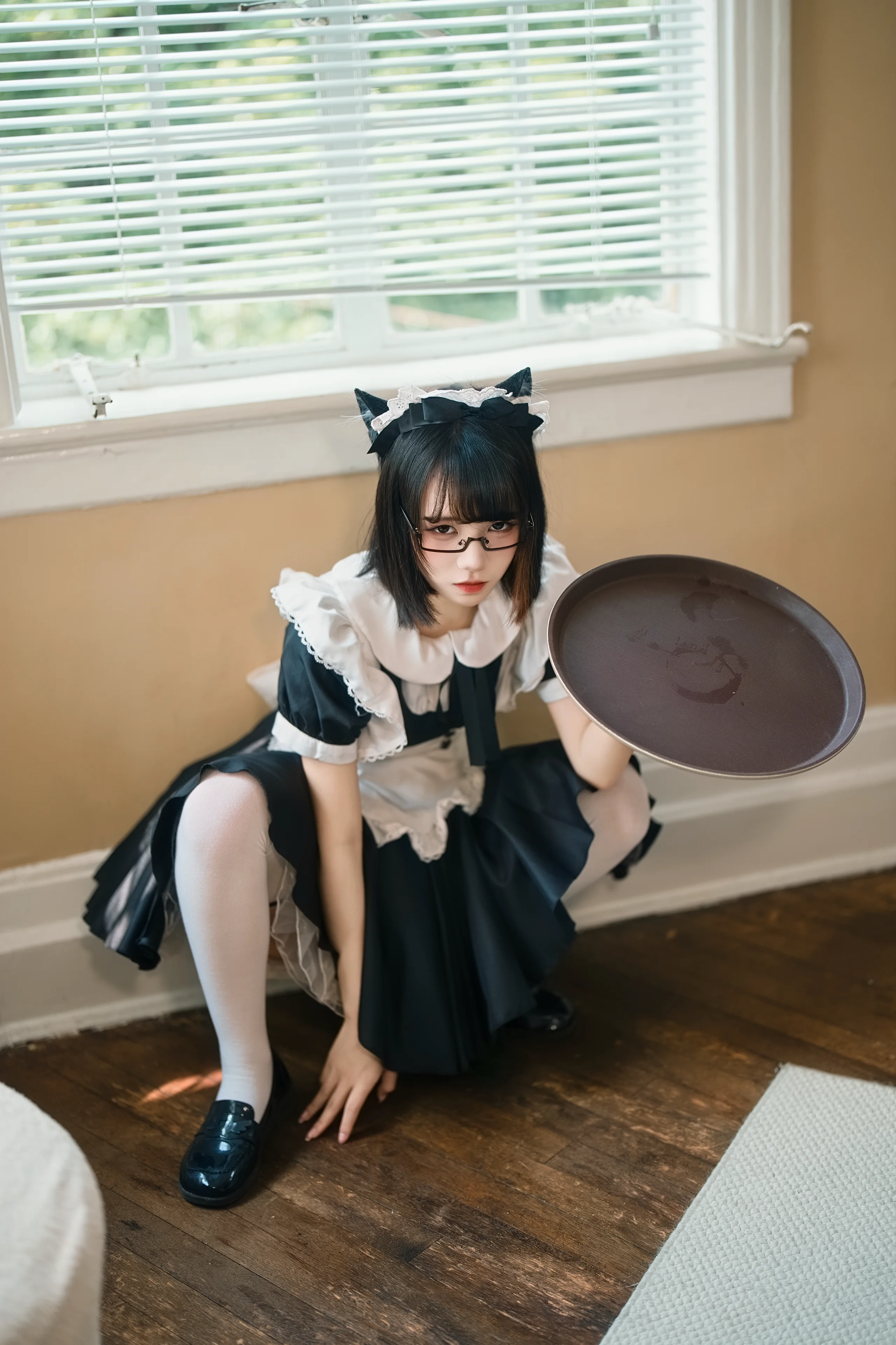 居家女仆装写真，光影里的日常碎片 - 第 2 张