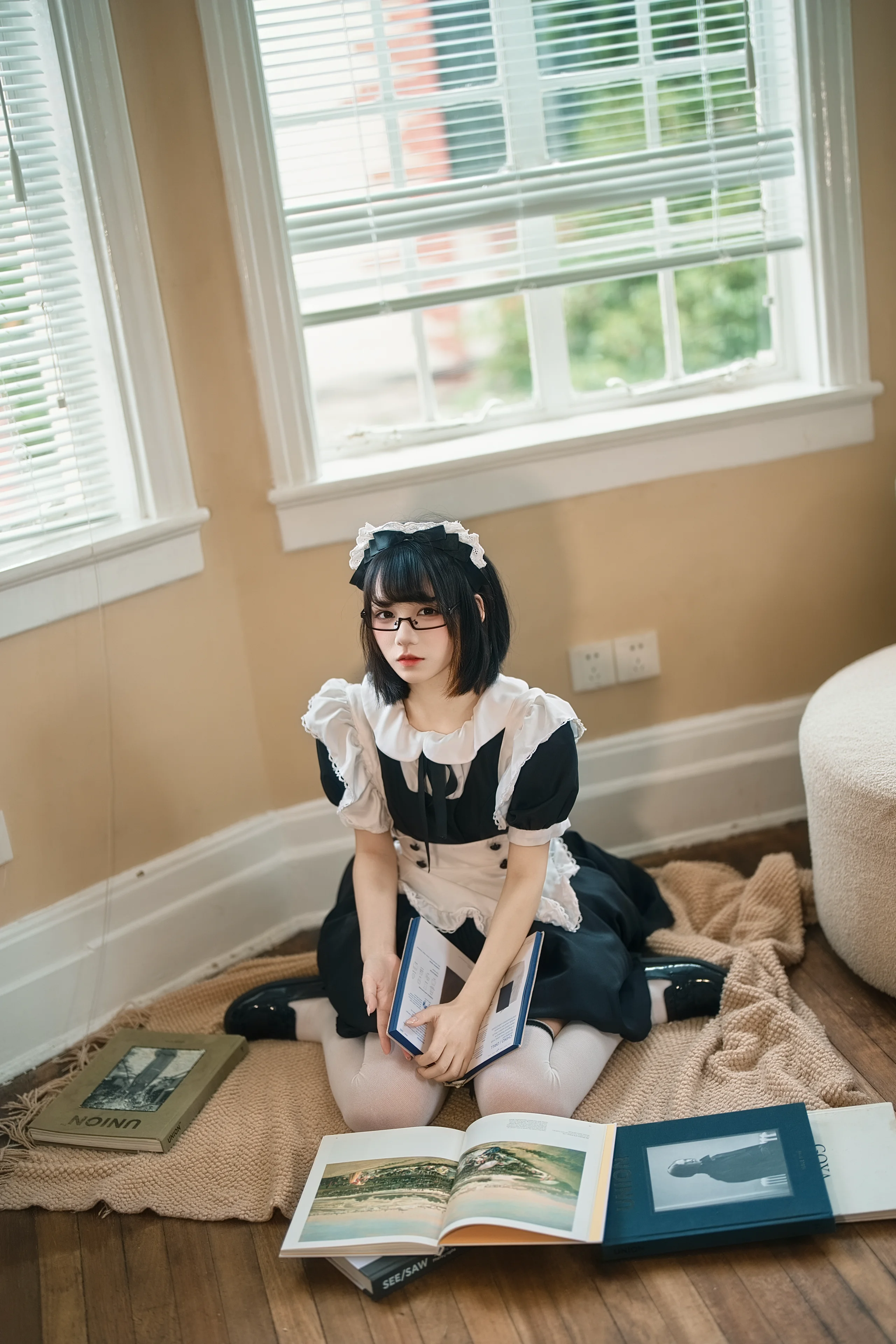 居家女仆装写真，光影里的日常碎片 - 第 5 张