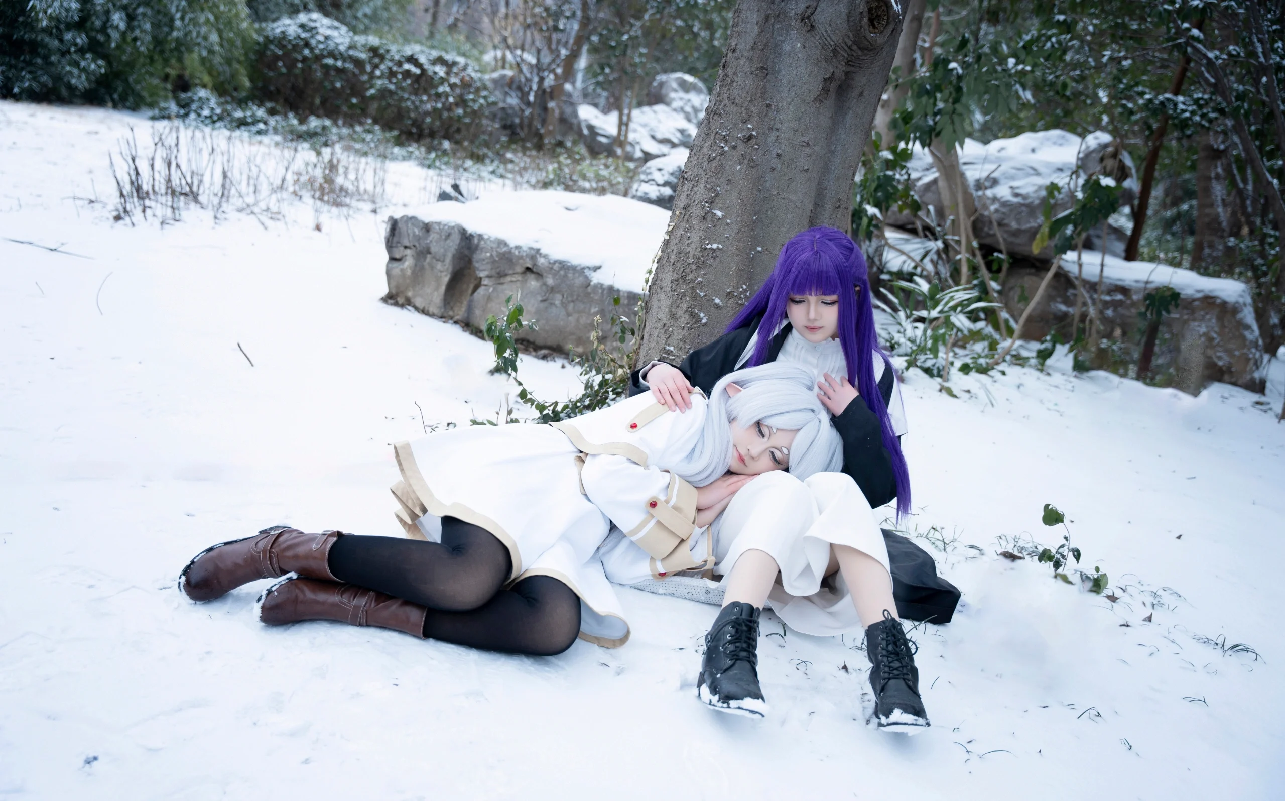 [Frieren Cosplay] Everyday Life of the Mages and the Winter Snowscape - Image 3