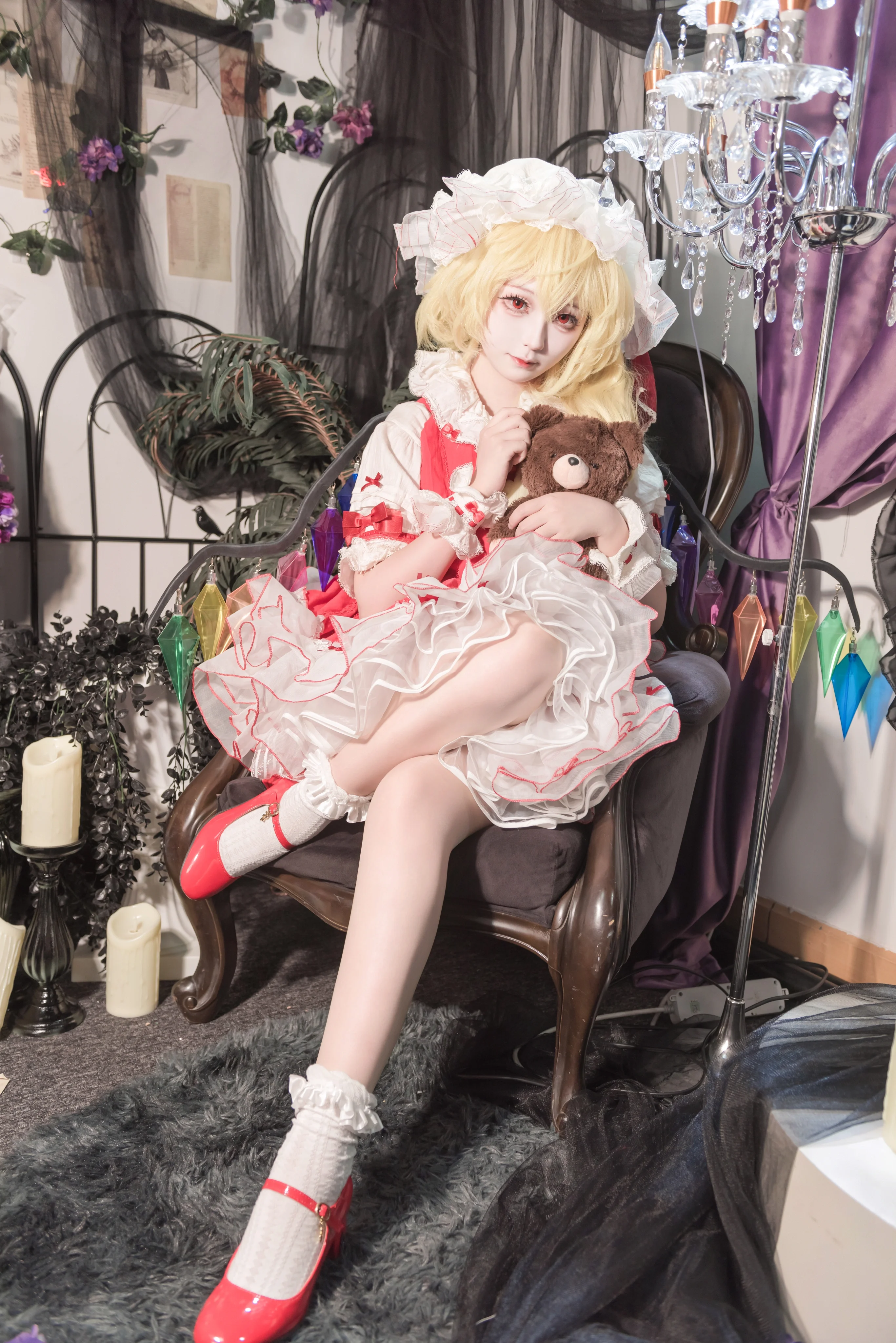 【芙蘭朵露斯卡雷特cos】東方project的紅白洋裝與暗黑童話風分享 - 第 3 張