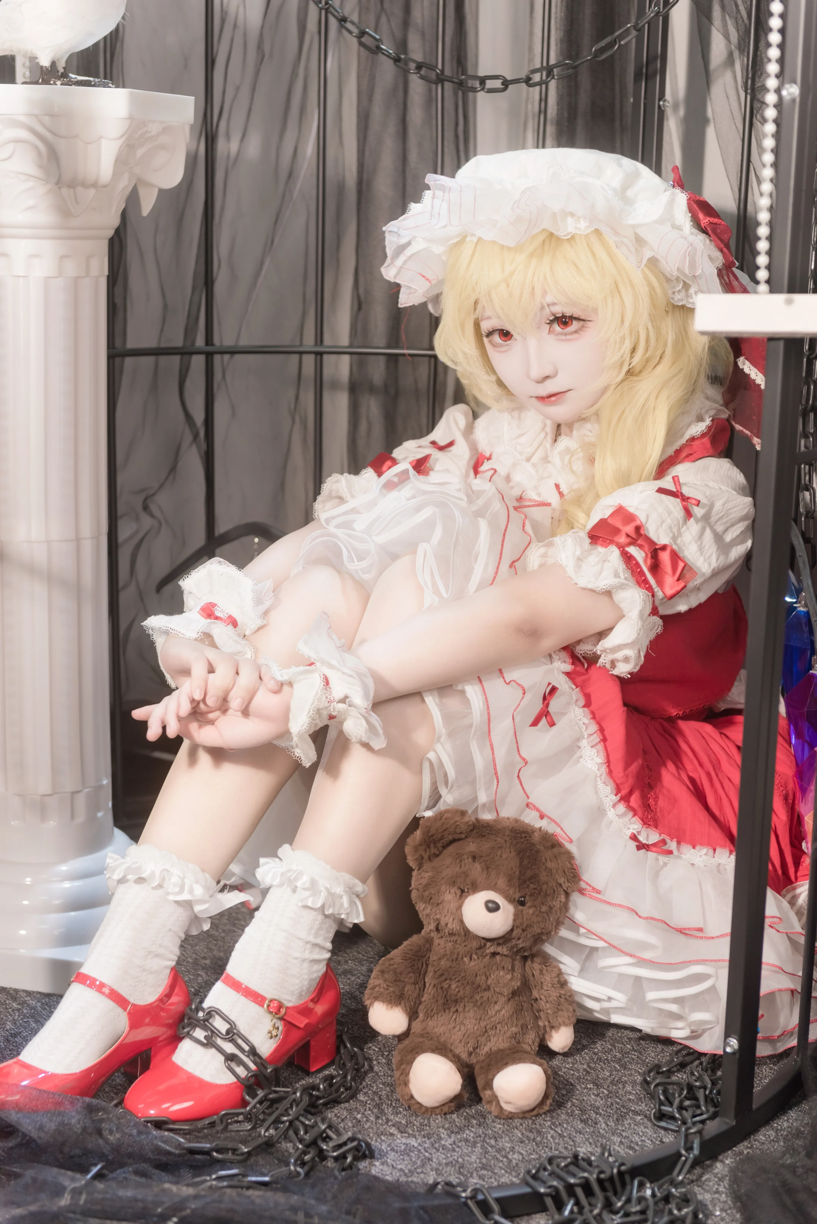 【芙蘭朵露斯卡雷特cos】東方project的紅白洋裝與暗黑童話風分享 - 第 5 張