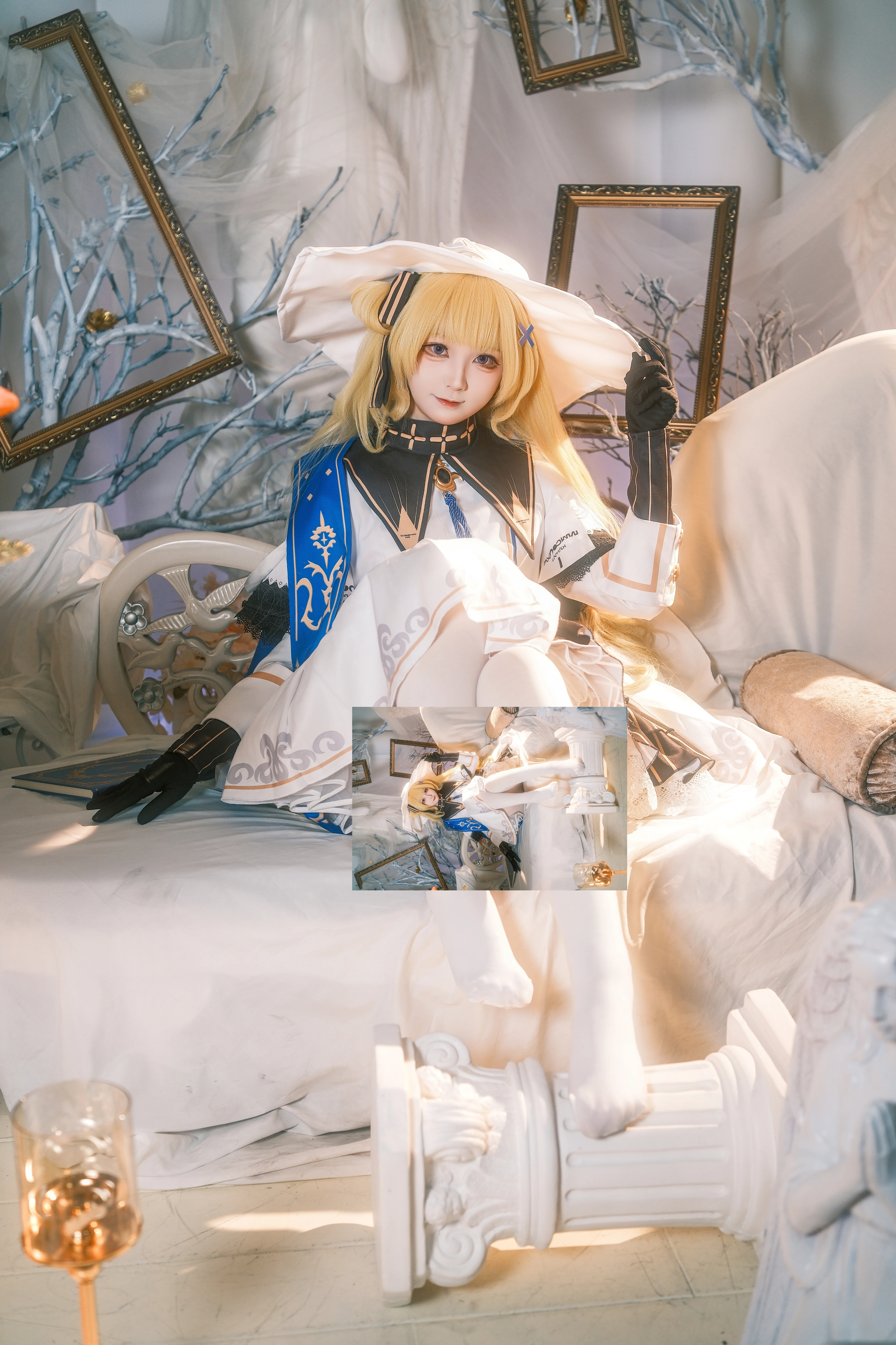 【菲比cos】鸣潮的白蓝魔法少女，光影里的优雅质感 - 第 7 张