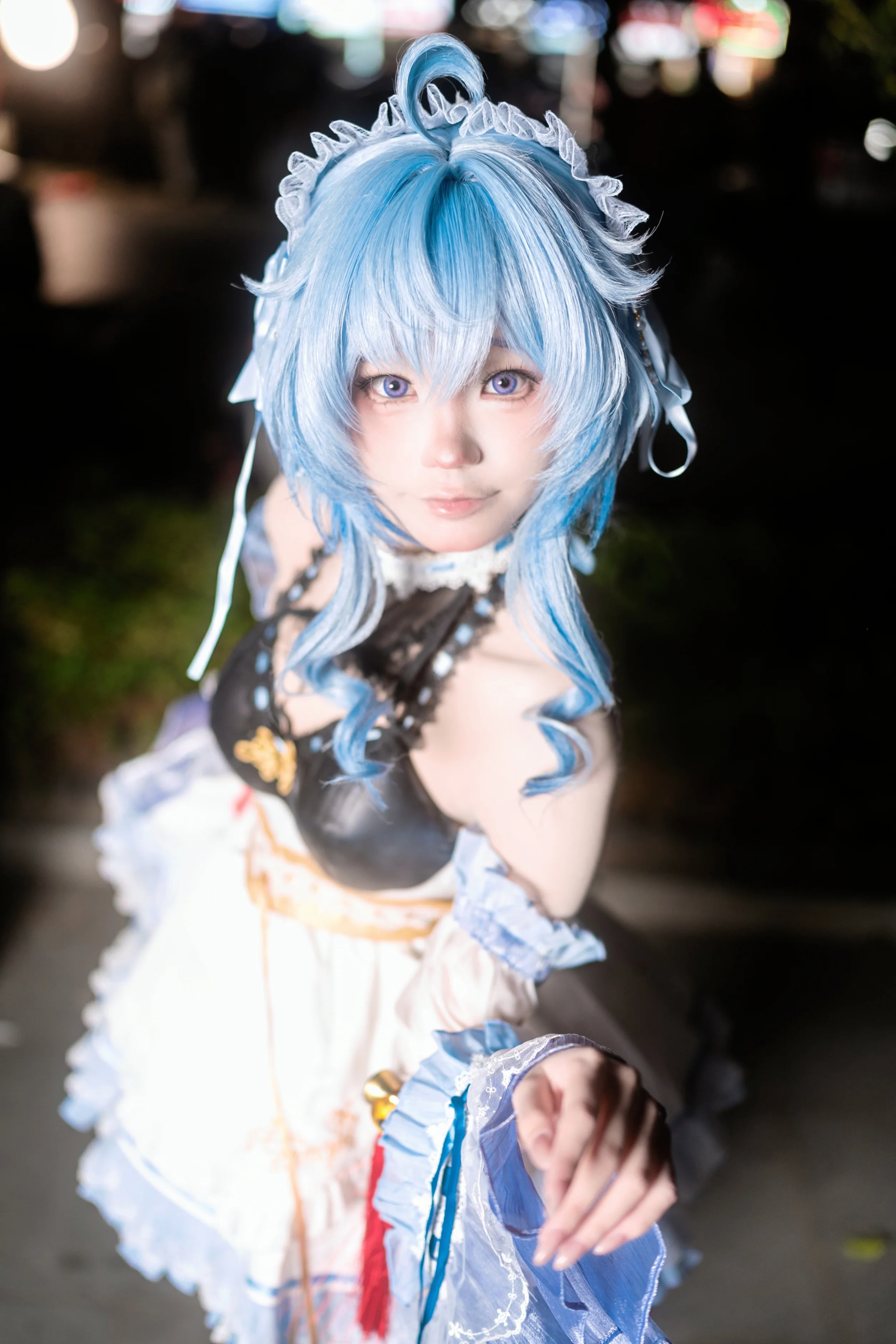 【甘雨 コスプレ】夜色に佇む璃月の月海亭秘書、原神のイベント写真共有