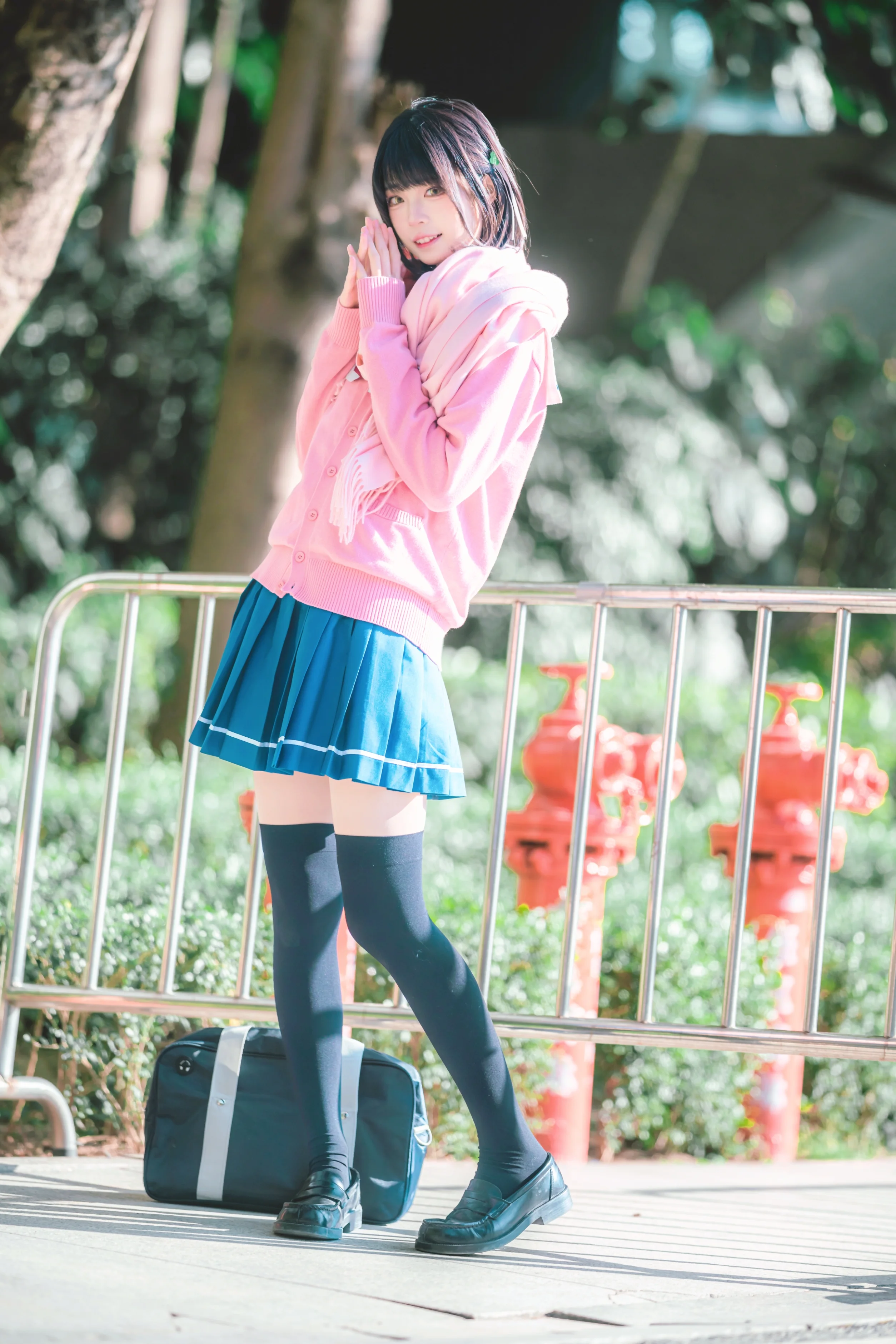 【花坂结衣cos】OneRoom里的日常少女，阳光下的JK校园感 - 第 10 张
