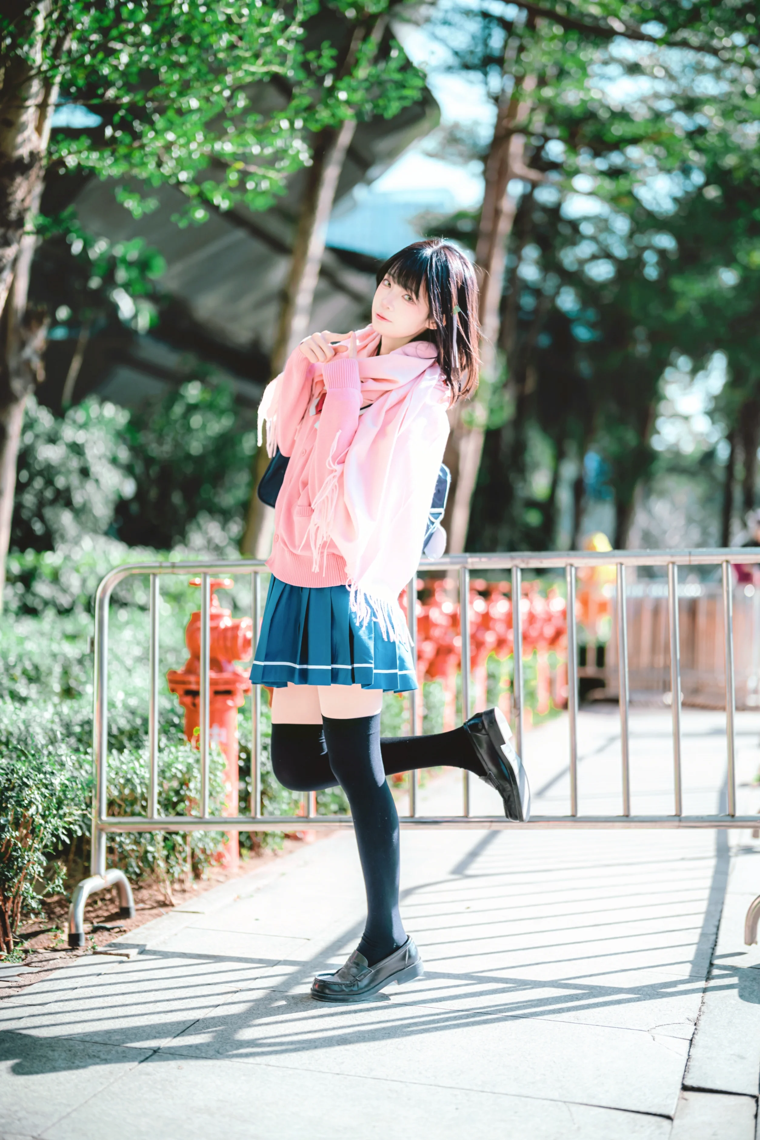 【花坂结衣cos】OneRoom里的日常少女，阳光下的JK校园感 - 第 5 张