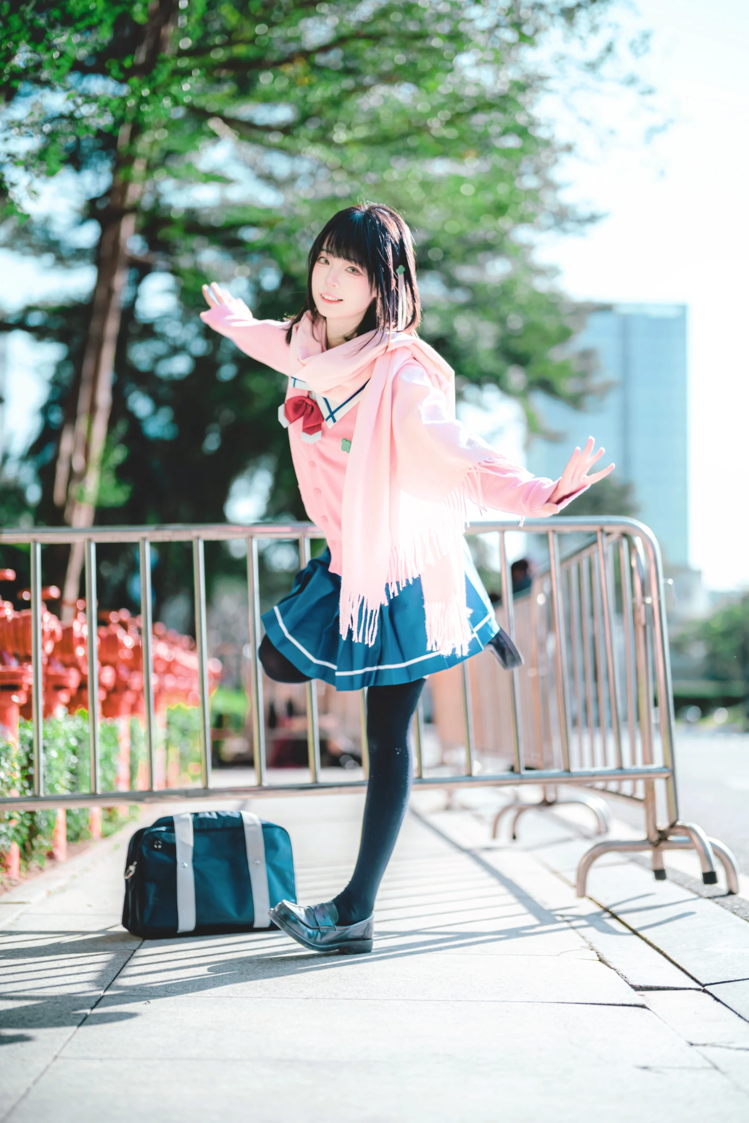 【花坂结衣cos】OneRoom里的日常少女，阳光下的JK校园感 - 第 7 张