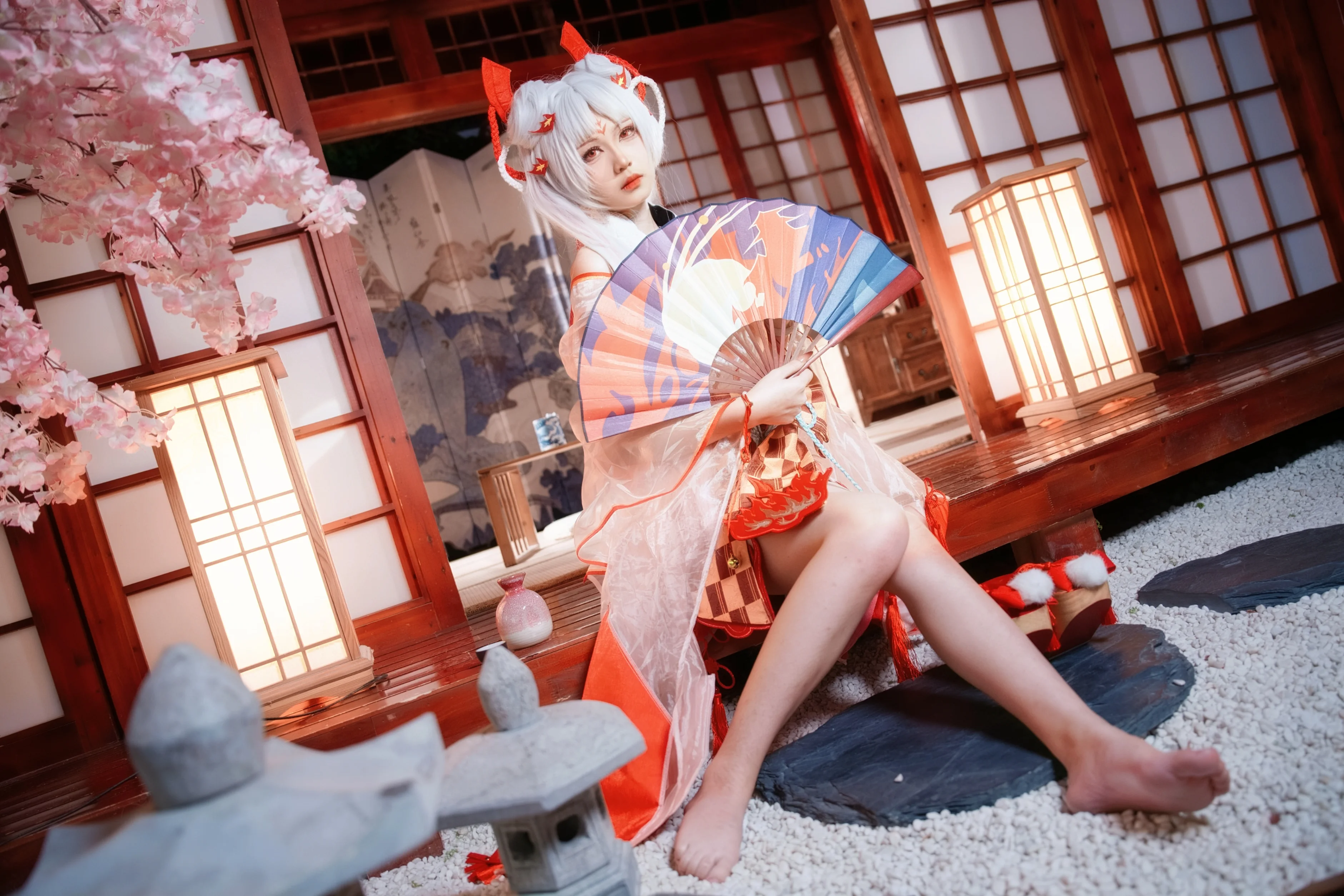 【不知火cos】阴阳师，白发轻纱间的暖灯魅影