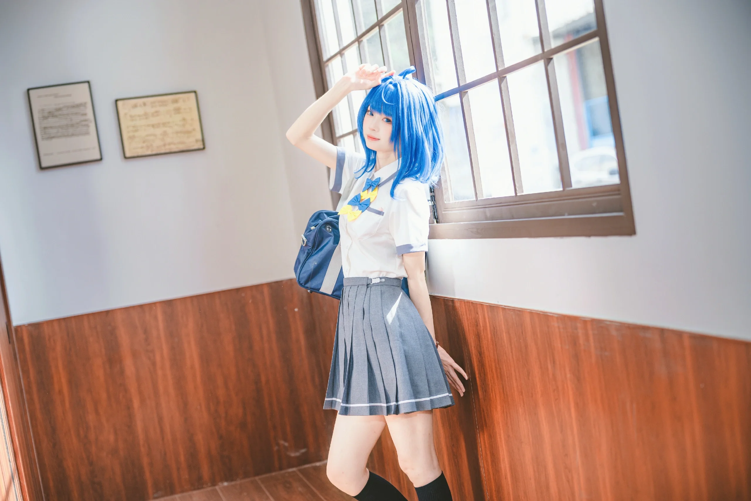 【八奈见杏菜cos】败犬女主也太多了，课间休息的自然光影 - 第 2 张