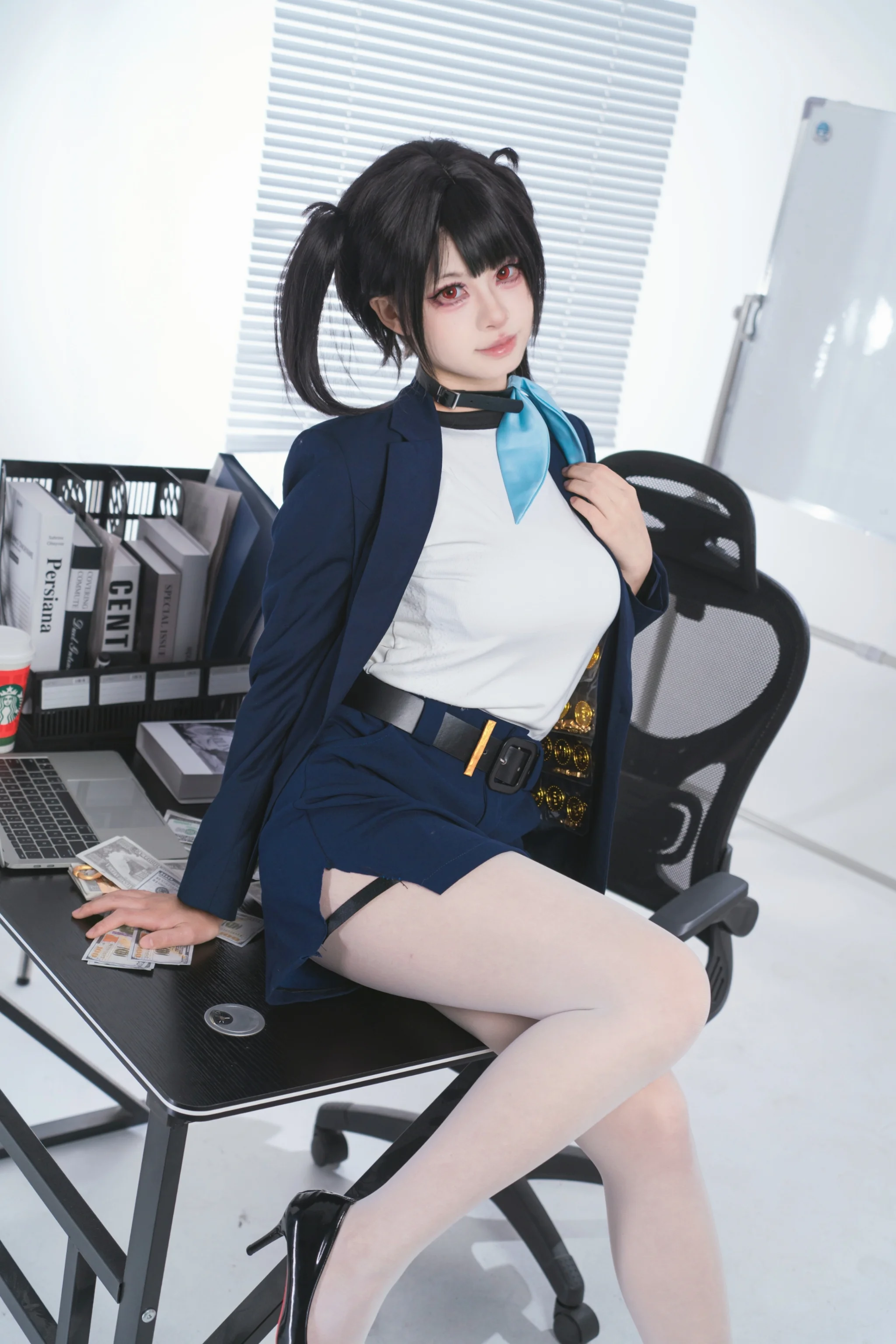 【索拉cos】NIKKE職場裝扮與白棚的秘密道具 - 第 4 張
