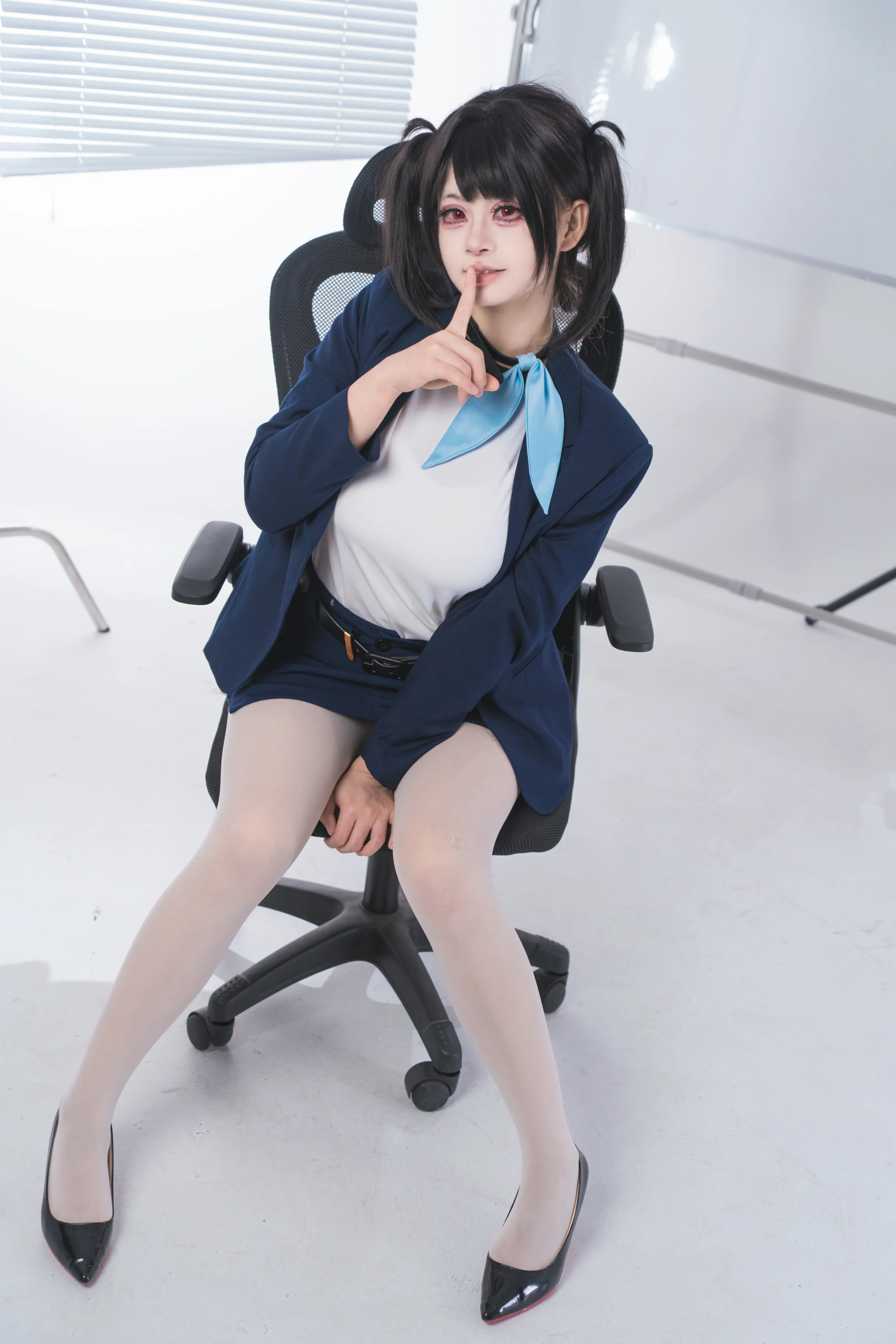 【索拉cos】NIKKE職場裝扮與白棚的秘密道具 - 第 6 張