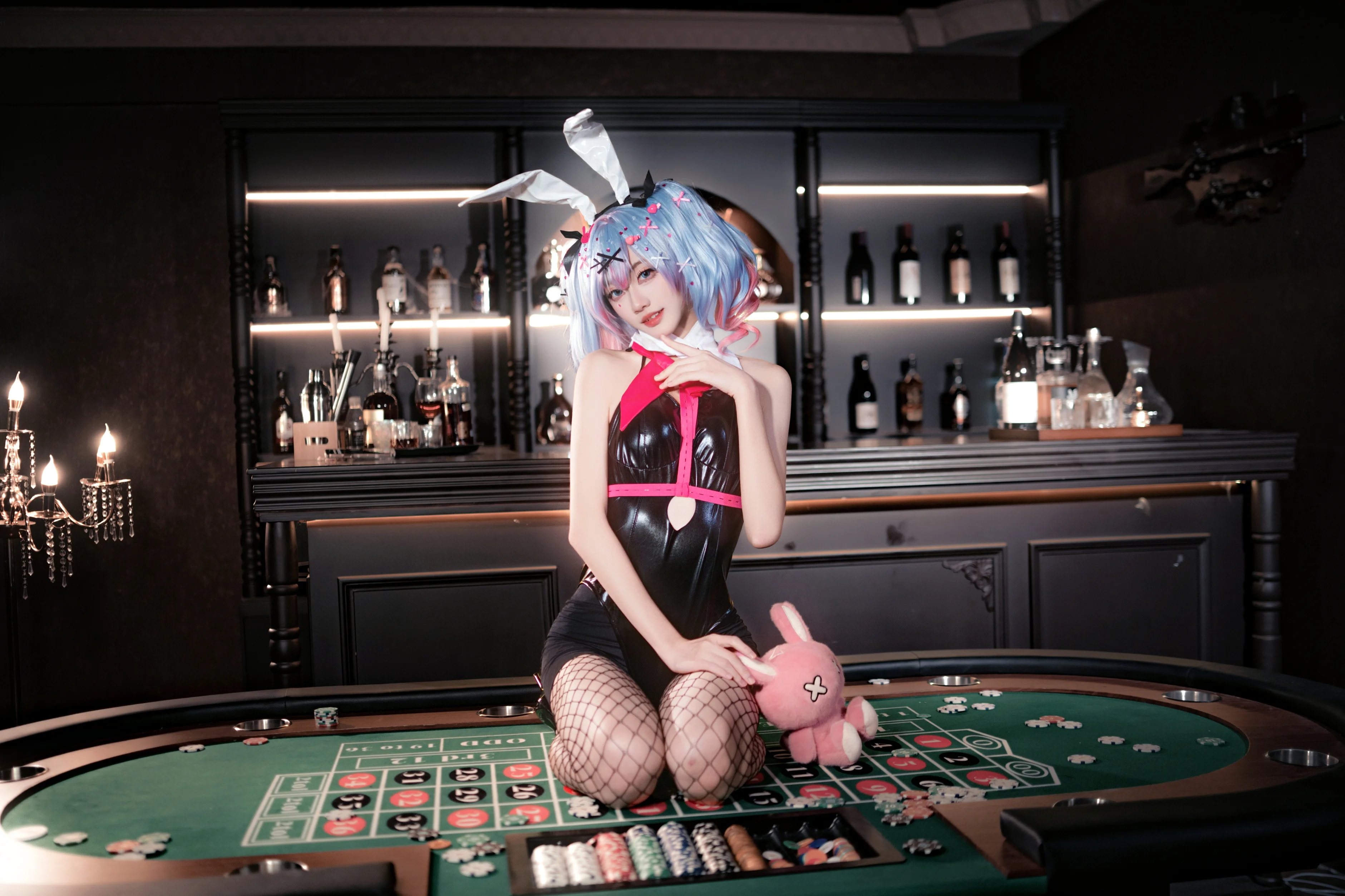 【初音未来cos】黑色漆皮兔女郎，赌桌前的别样风格 - 第 8 张