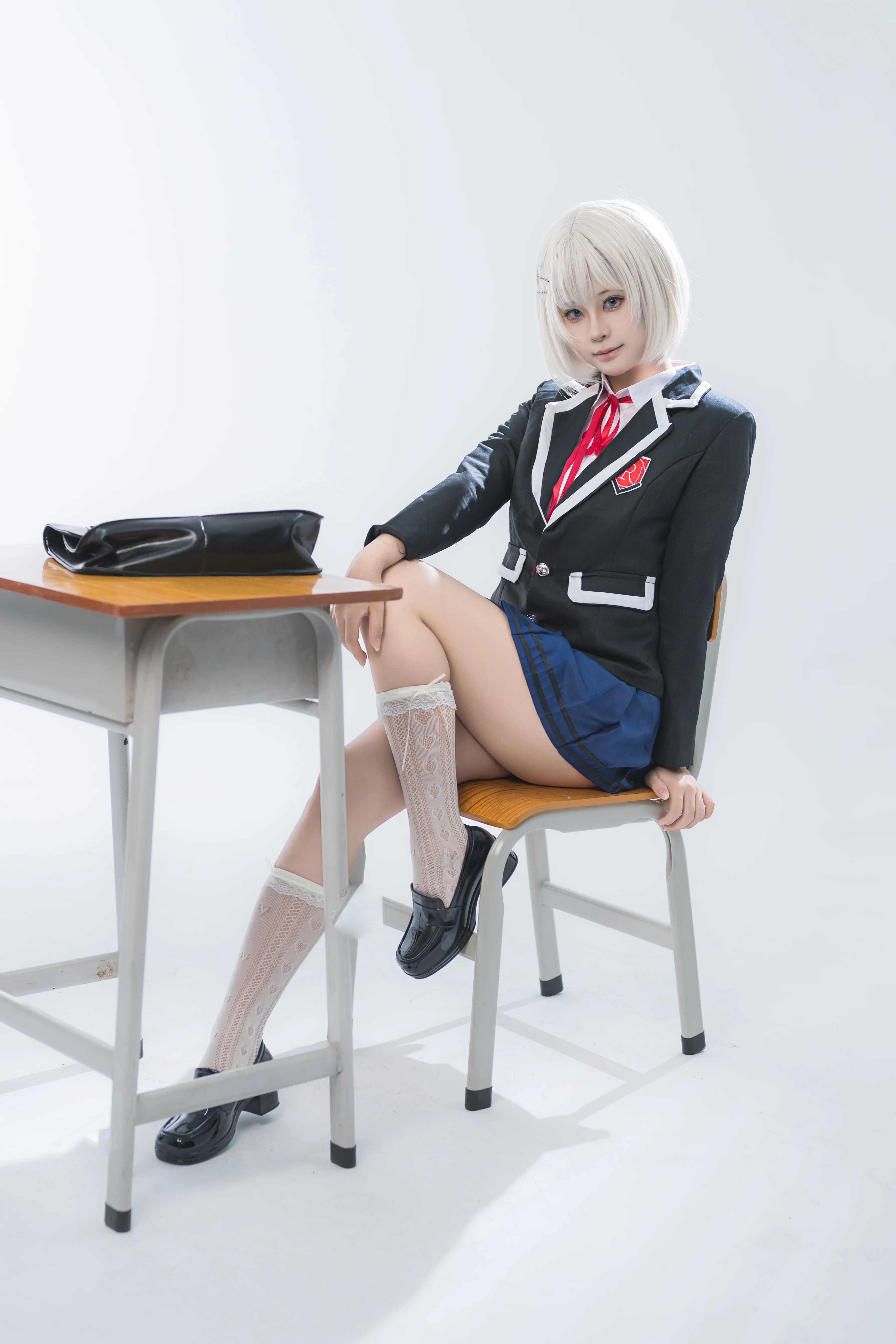 【莺一折纸cos】约会大作战的校园课堂时刻 - 第 2 张