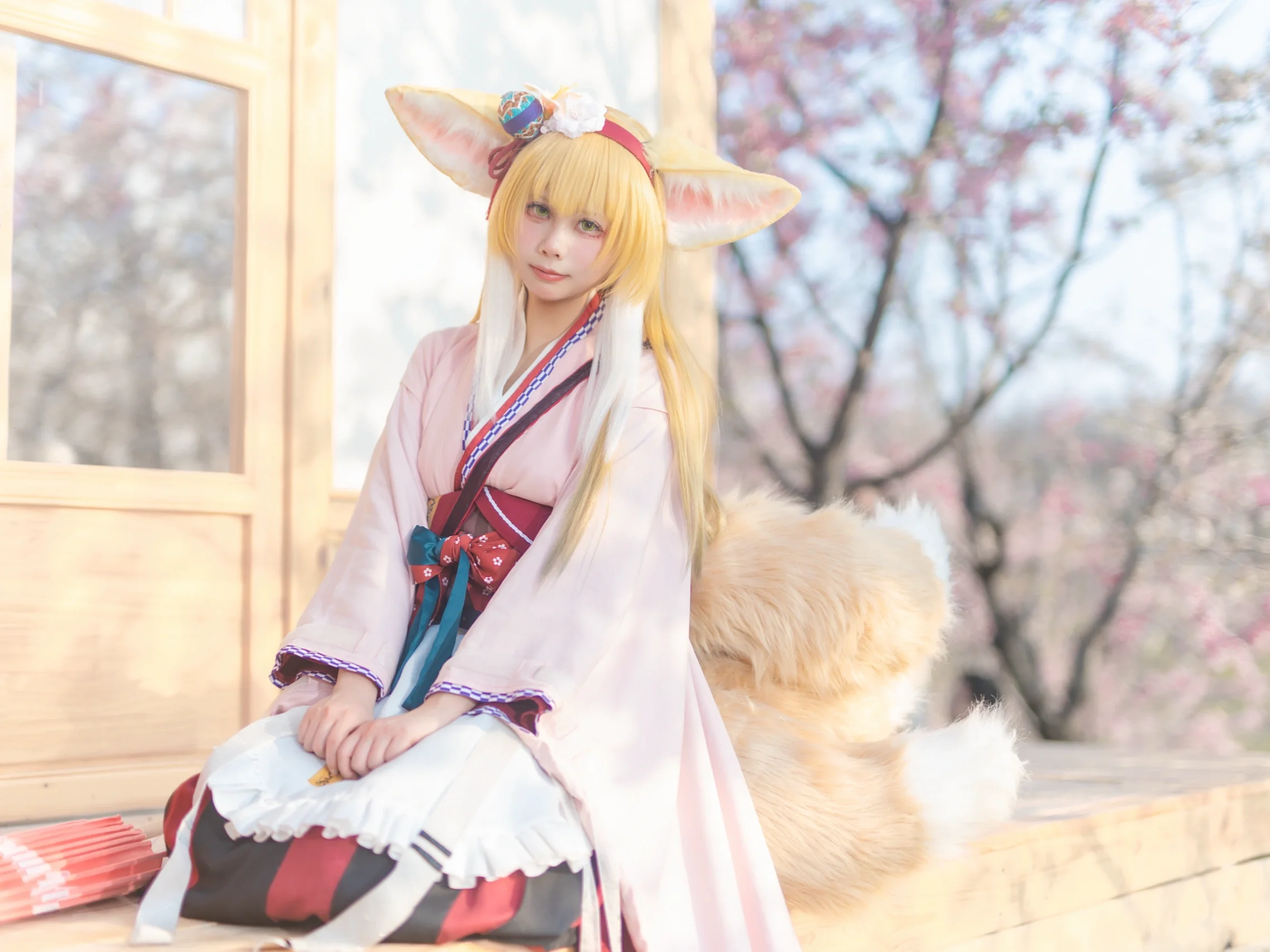 【铃兰cos】明日方舟泡影苍霆，红伞下的春日物语 - 第 3 张