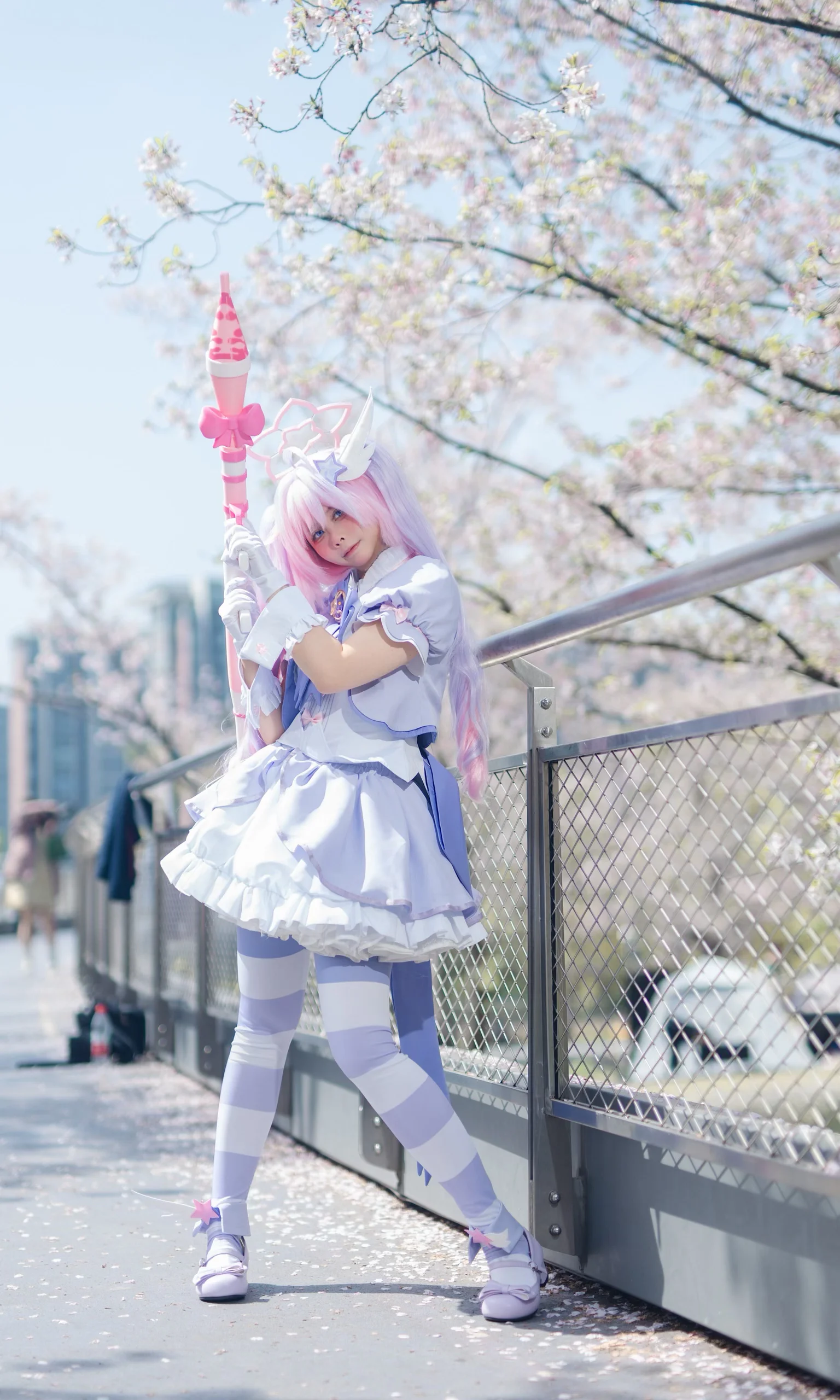 【宇泽玲纱cos】碧蓝档案的魔法芋泥造型，在樱花季里定格春日魔法 - 第 4 张