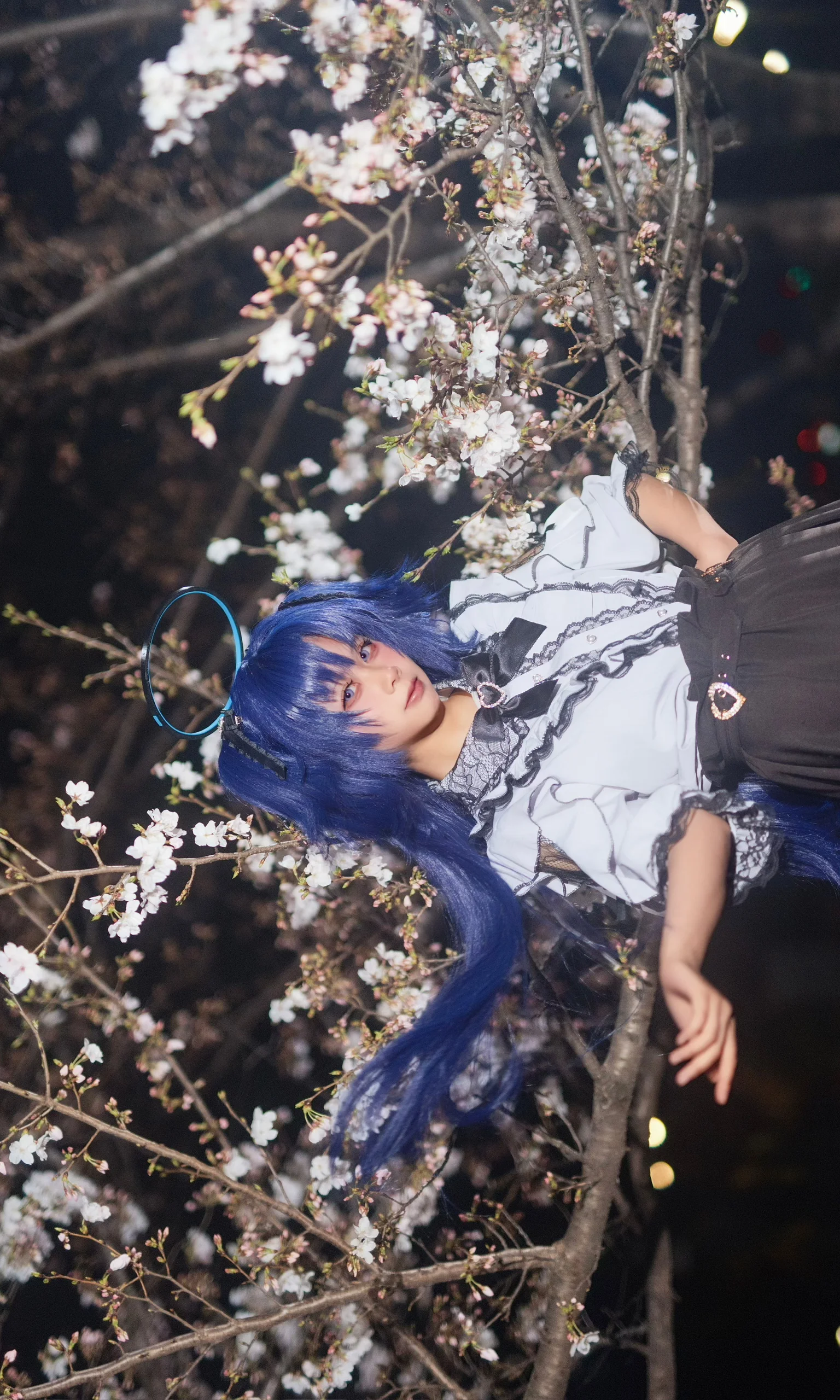 【早濑优香cos】碧蓝档案：夜樱飘落时的蓝色幻影 - 第 6 张