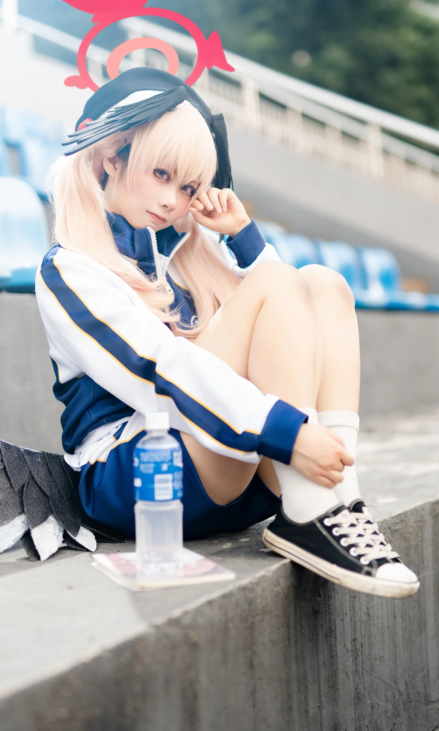 【下江小春cos】換上蔚藍檔案的體操服，在操場階梯上一起休息一下吧 - 第 1 張
