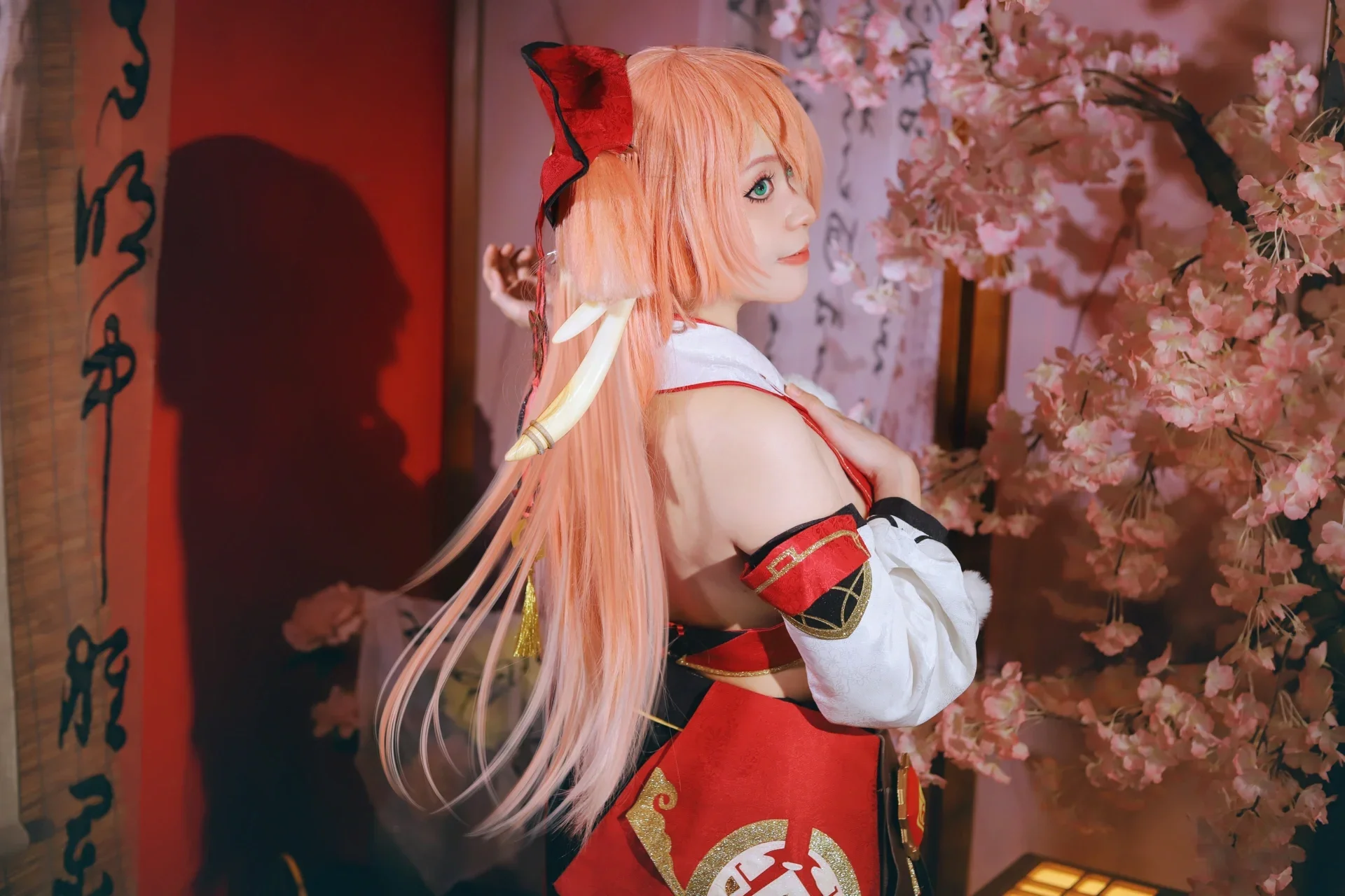 【烟绯cos】律法既是约束，也是我手中的工具 - 第 5 张