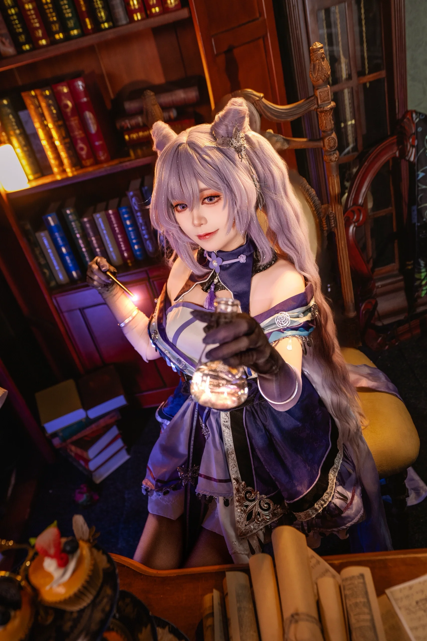 [Keqing cosplay] Transforming into a Witch on Weekends: Documenting a Lawyer's Daily Life Marking 1,000 Days of Practice - Image 3