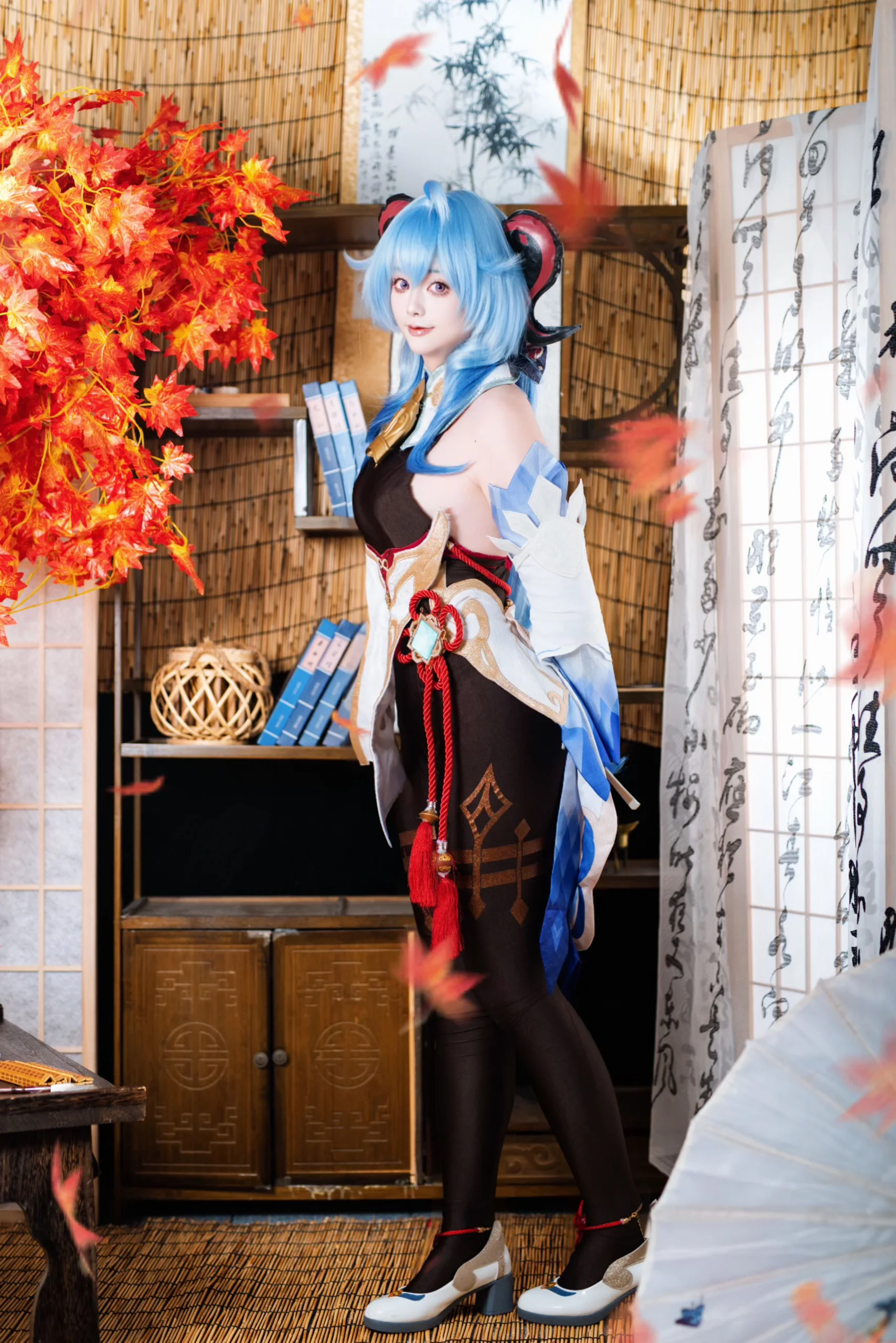 【甘雨cos】原神社畜秘书生日难得的红枫休息日