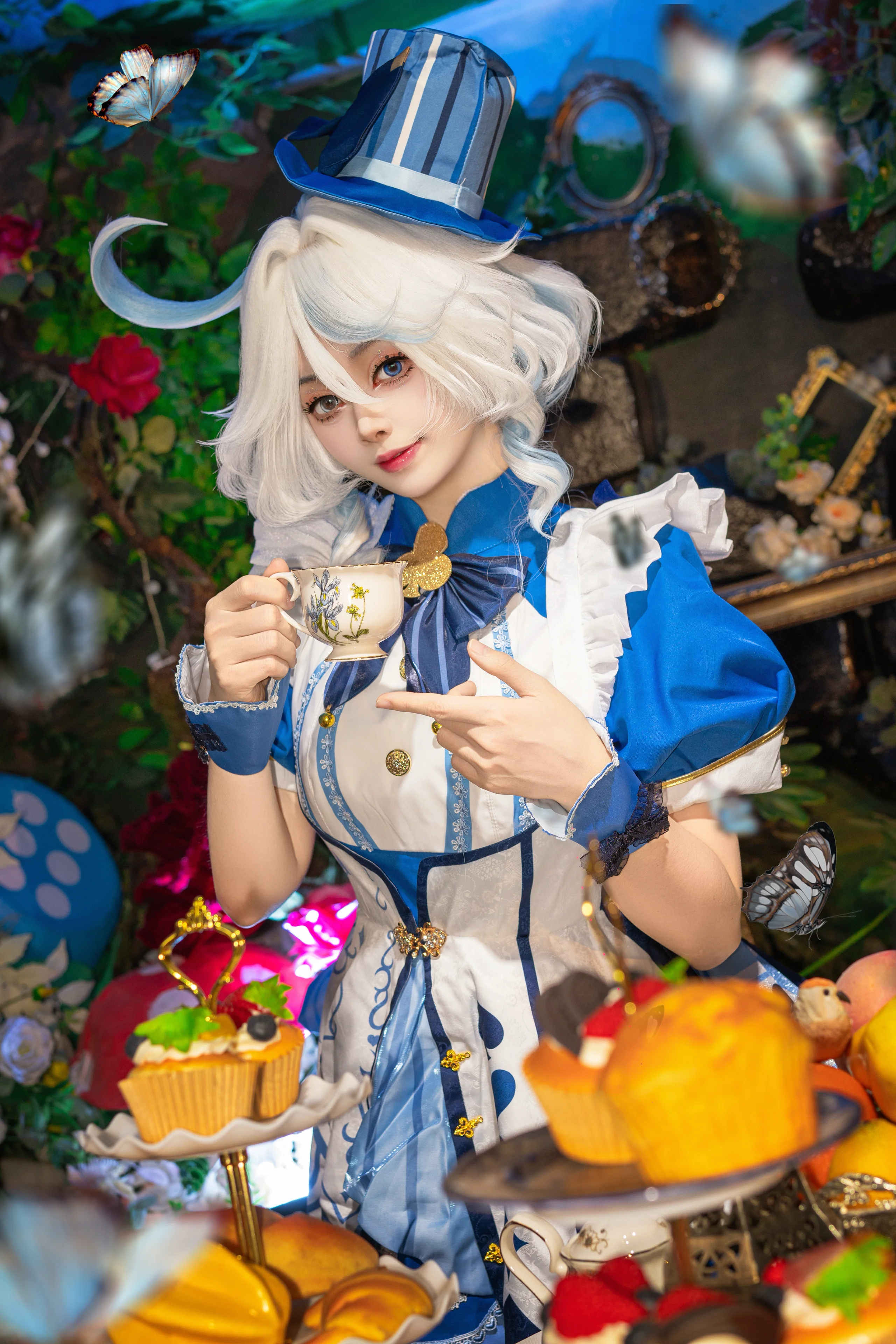 【芙宁娜cos】爱丽丝主题下的梦幻蓝白茶会 - 第 4 张