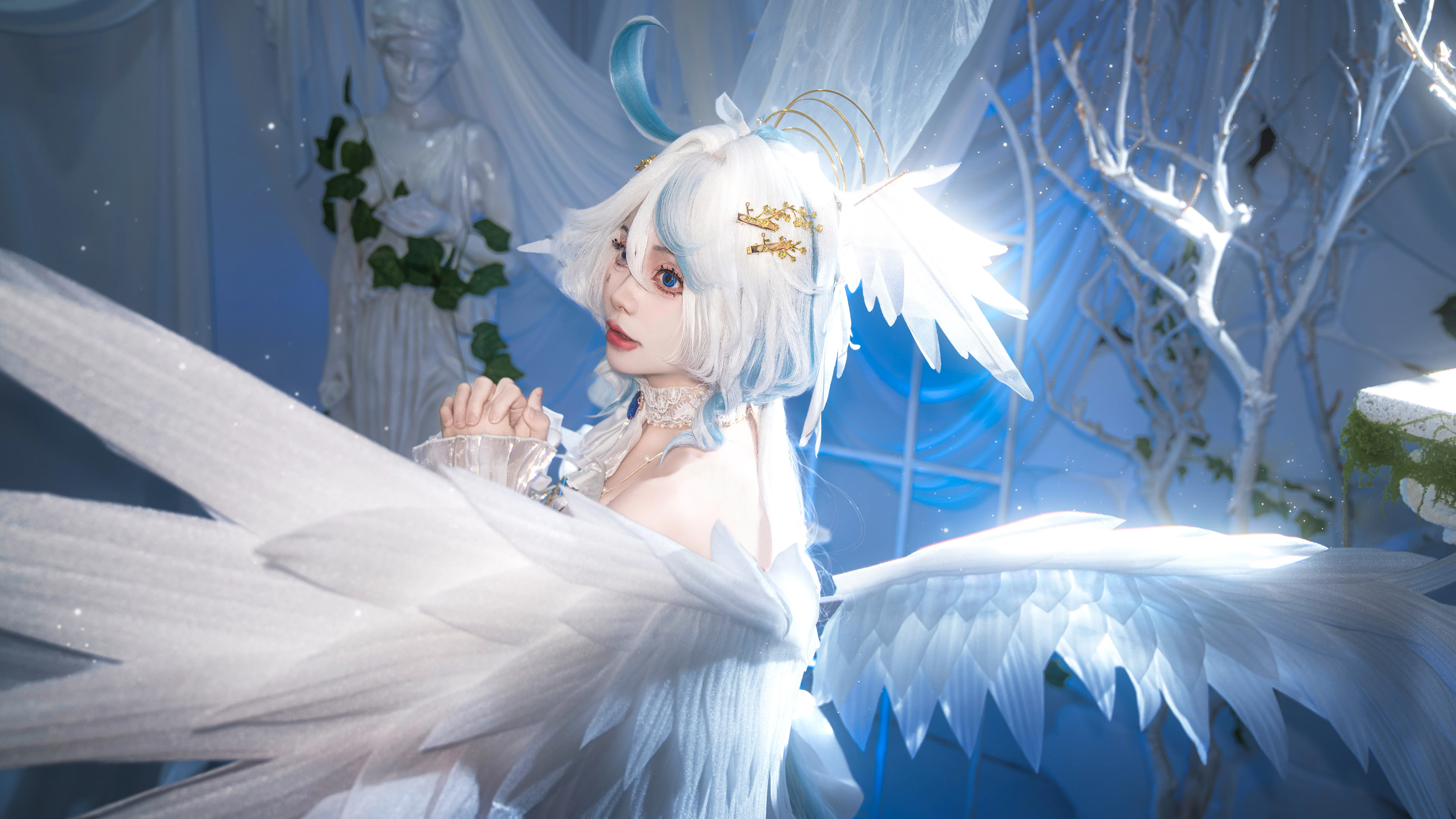 [Focalors Cosplay] Genshin Impact Hydro Archon's Sacred Hymn Form Photoshoot - Image 5